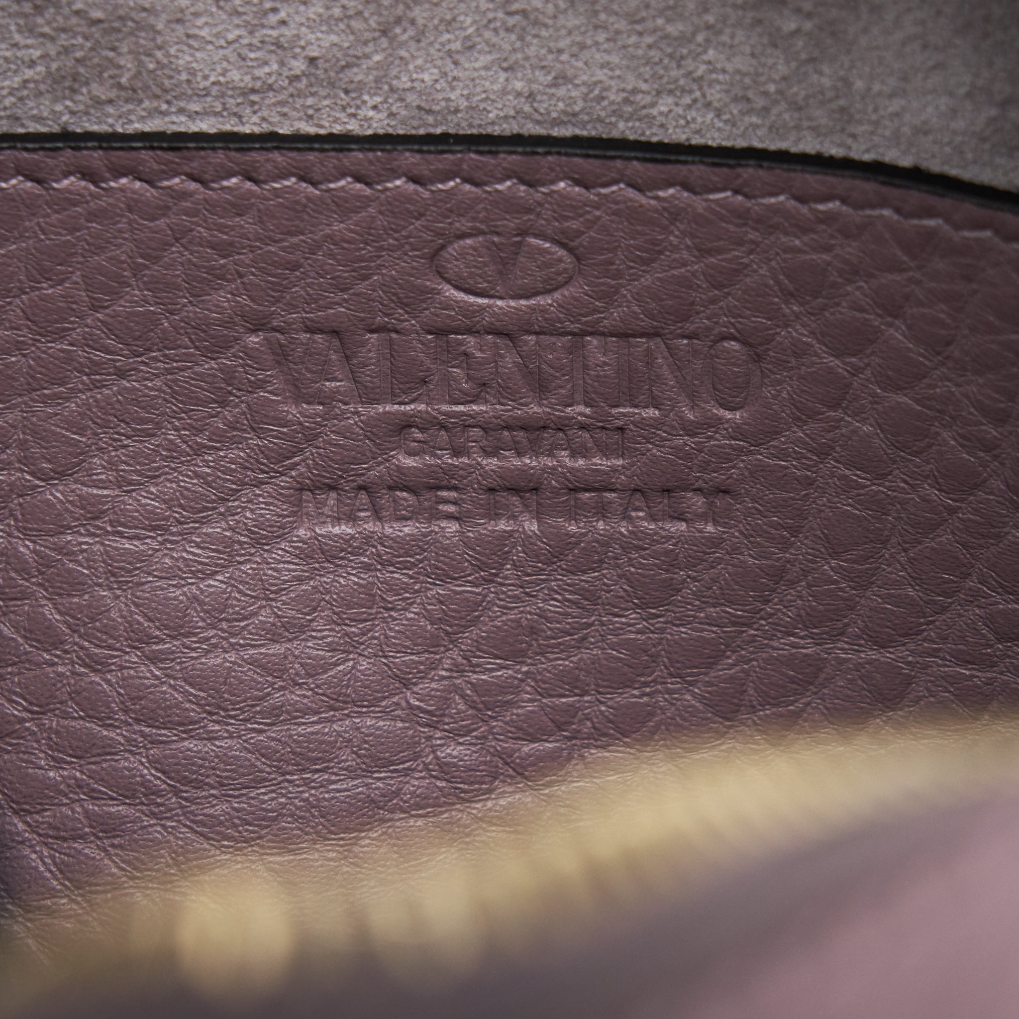 VALENTINO ROCKSTUD CROSSBODY CAMERA BAG LIGHT PURPLE