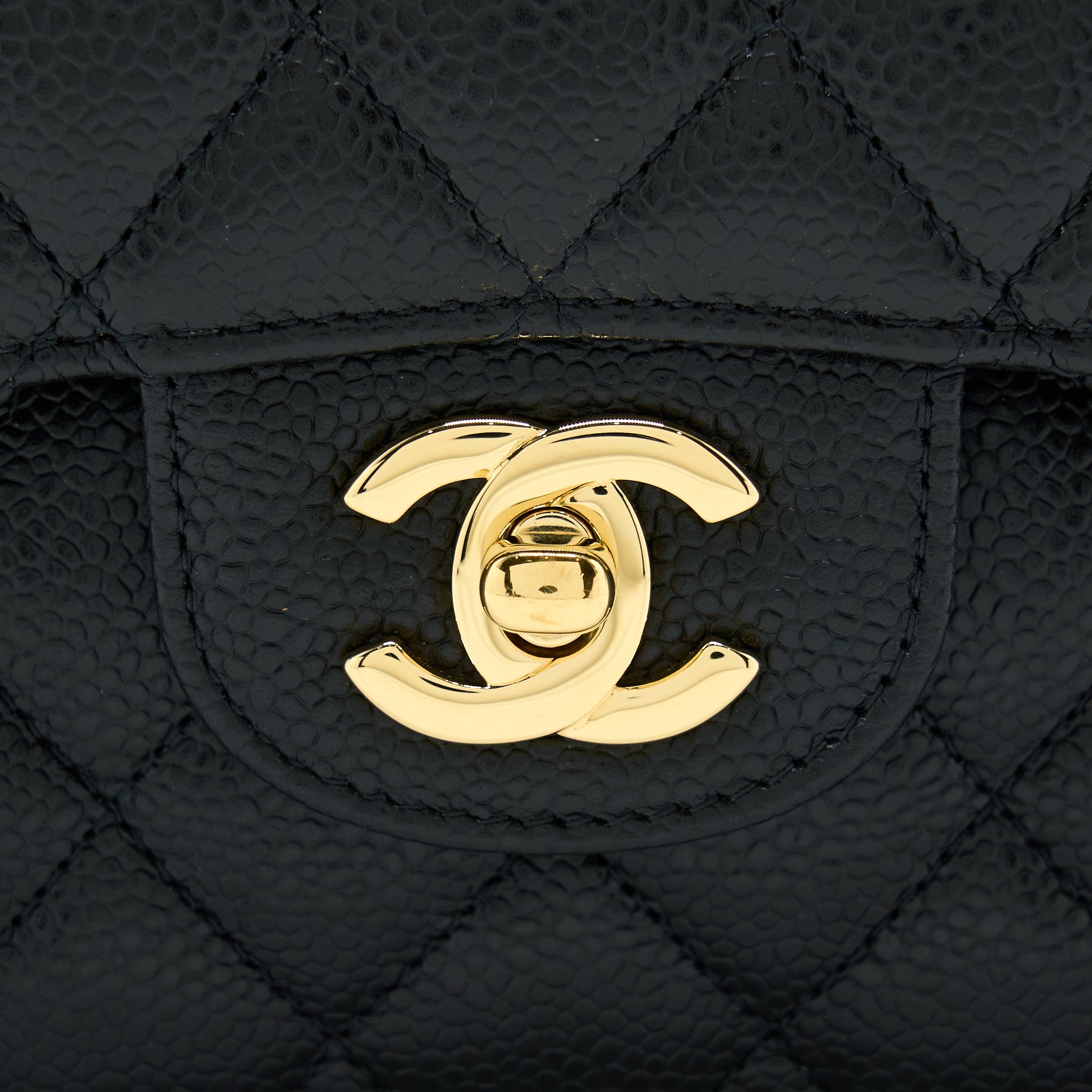 CHANEL SMALL CLASSIC DOUBLE FLAP BAG CAVIAR BLACK GHW