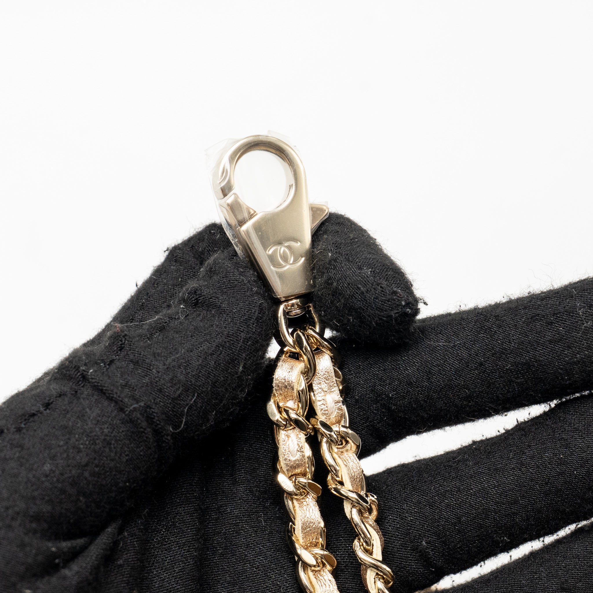 CHANEL 25C COIN POUCH AND AIRPODS CASE METALLIC LAMBSKIN GOLD GHW (MICROCHIP)