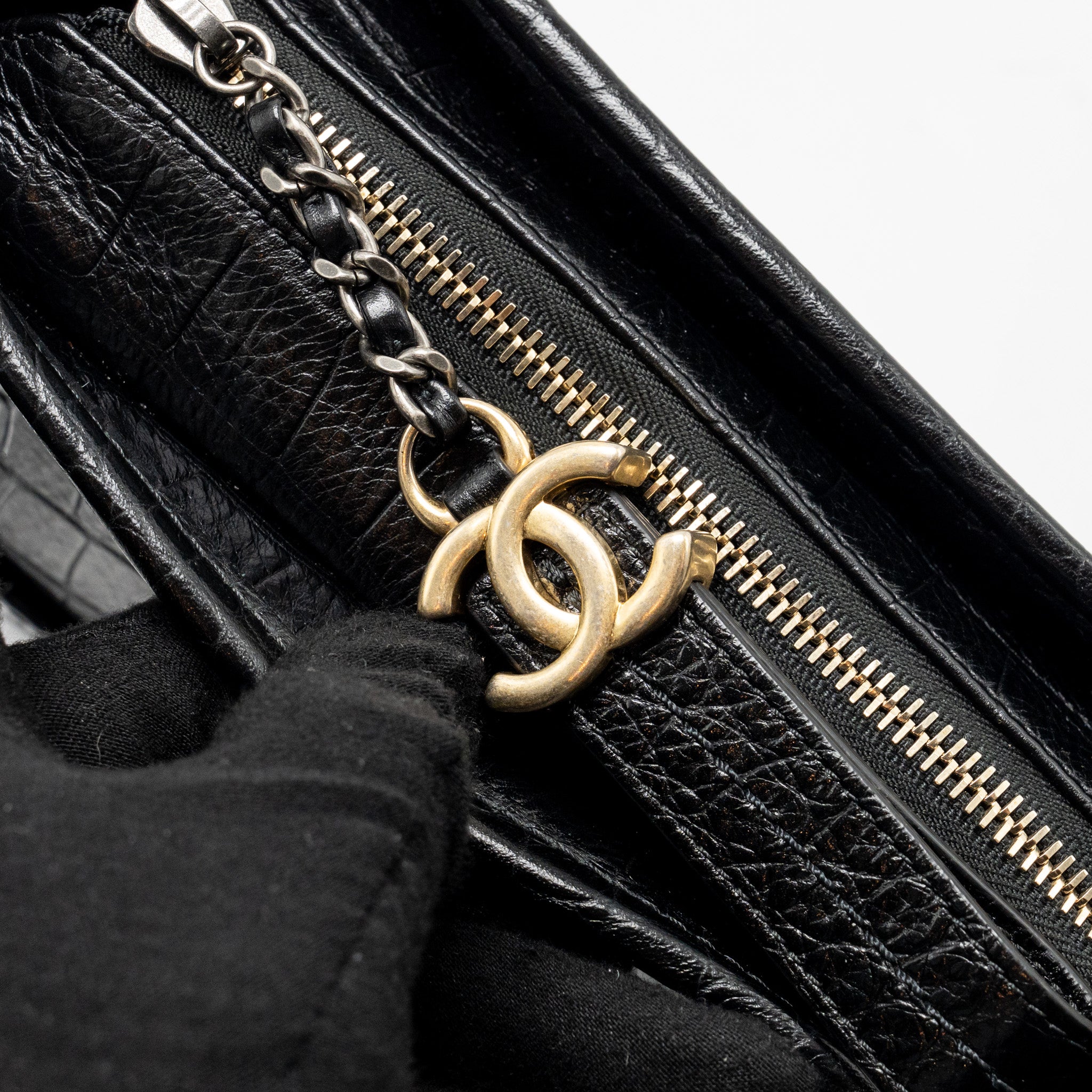 CHANEL SMALL GABRIELLE HOBO BAG WITH TOP HANDLE CROC-EMBOSSED CALFSKIN BLACK MULTICOLOURED HARDWARE