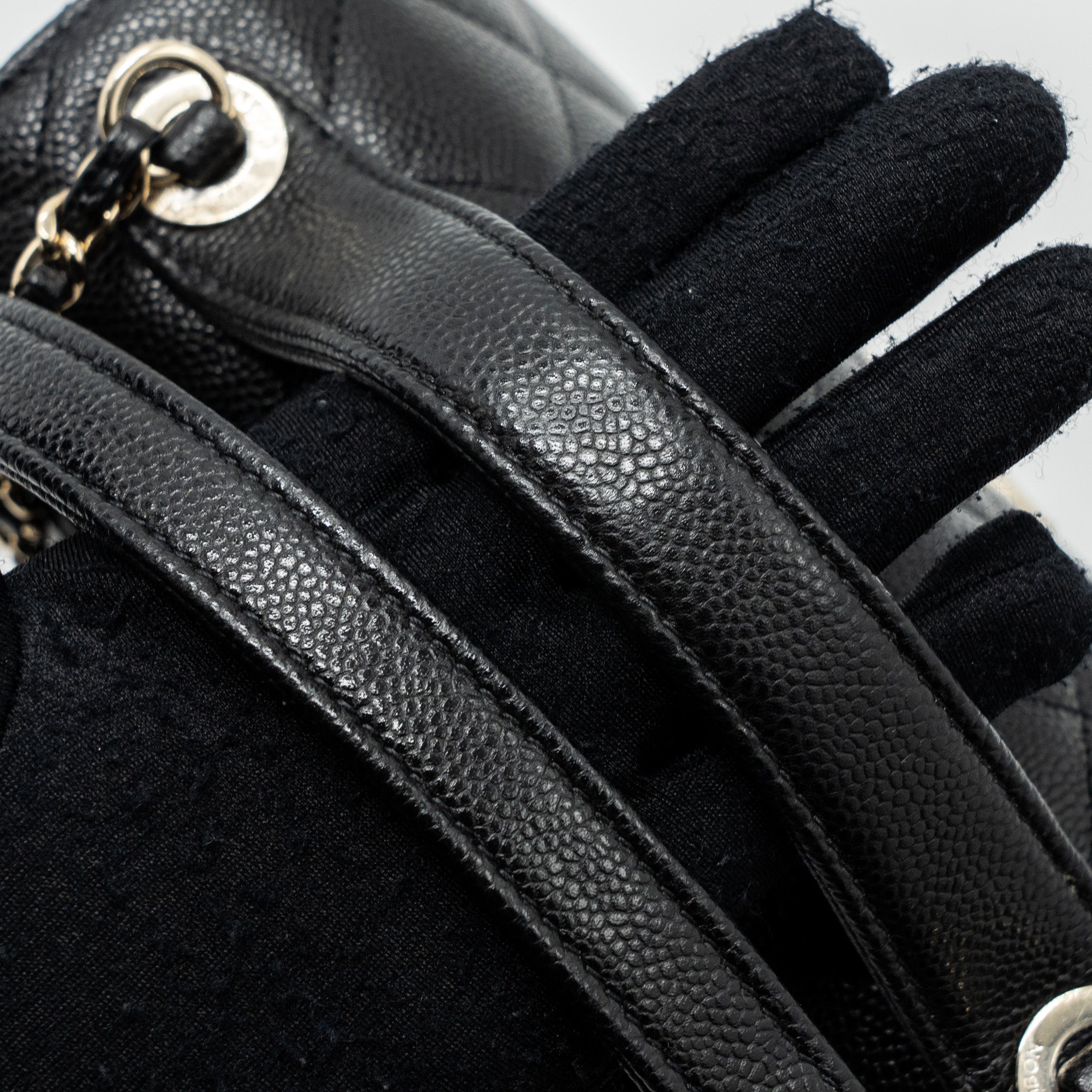 CHANEL SMALL BUSINESS AFFINITY CAVIAR BLACK LGHW (MICROCHIP)