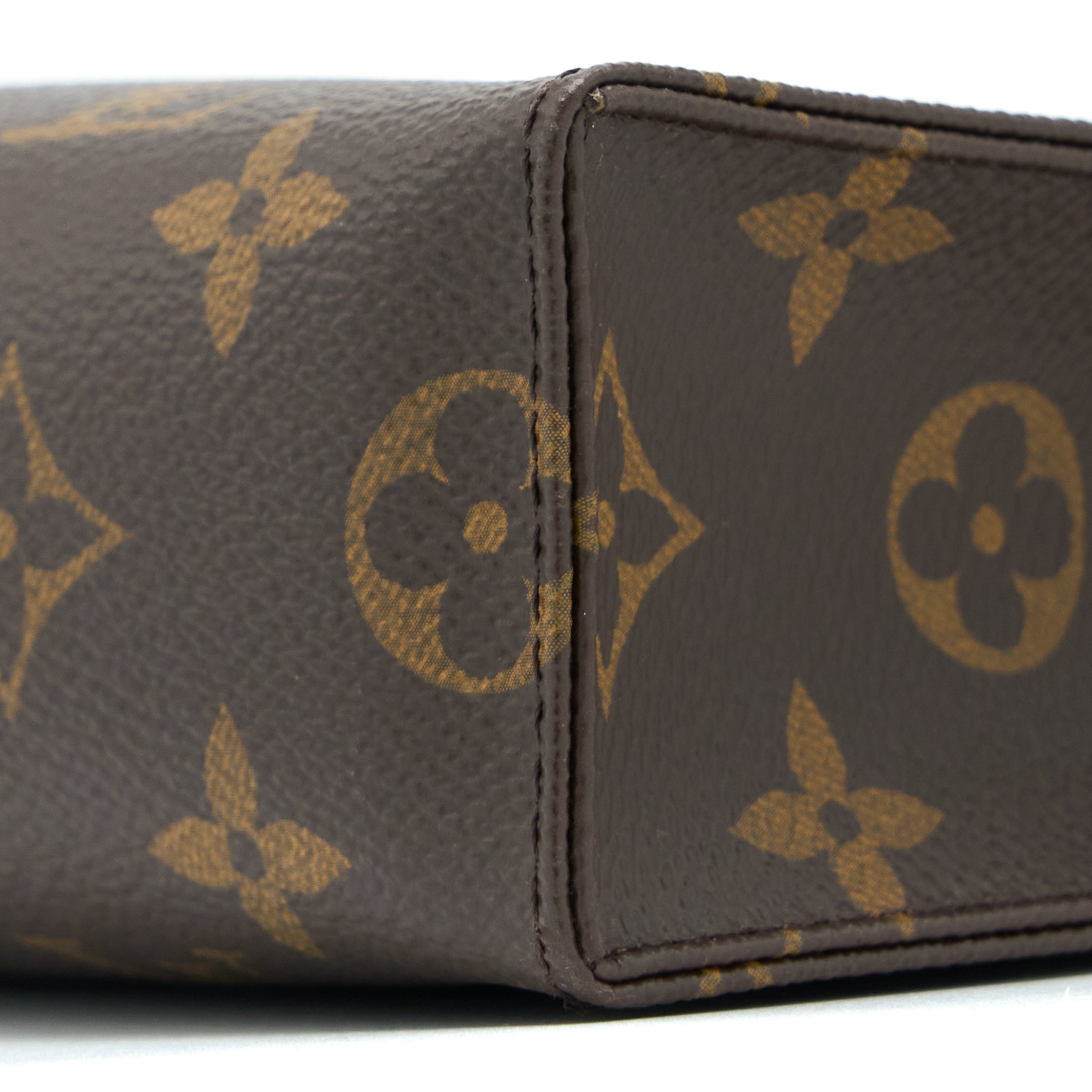 LOUIS VUITTON TOILETRY POCHETTE 26 MONOGRAM CANVAS GHW