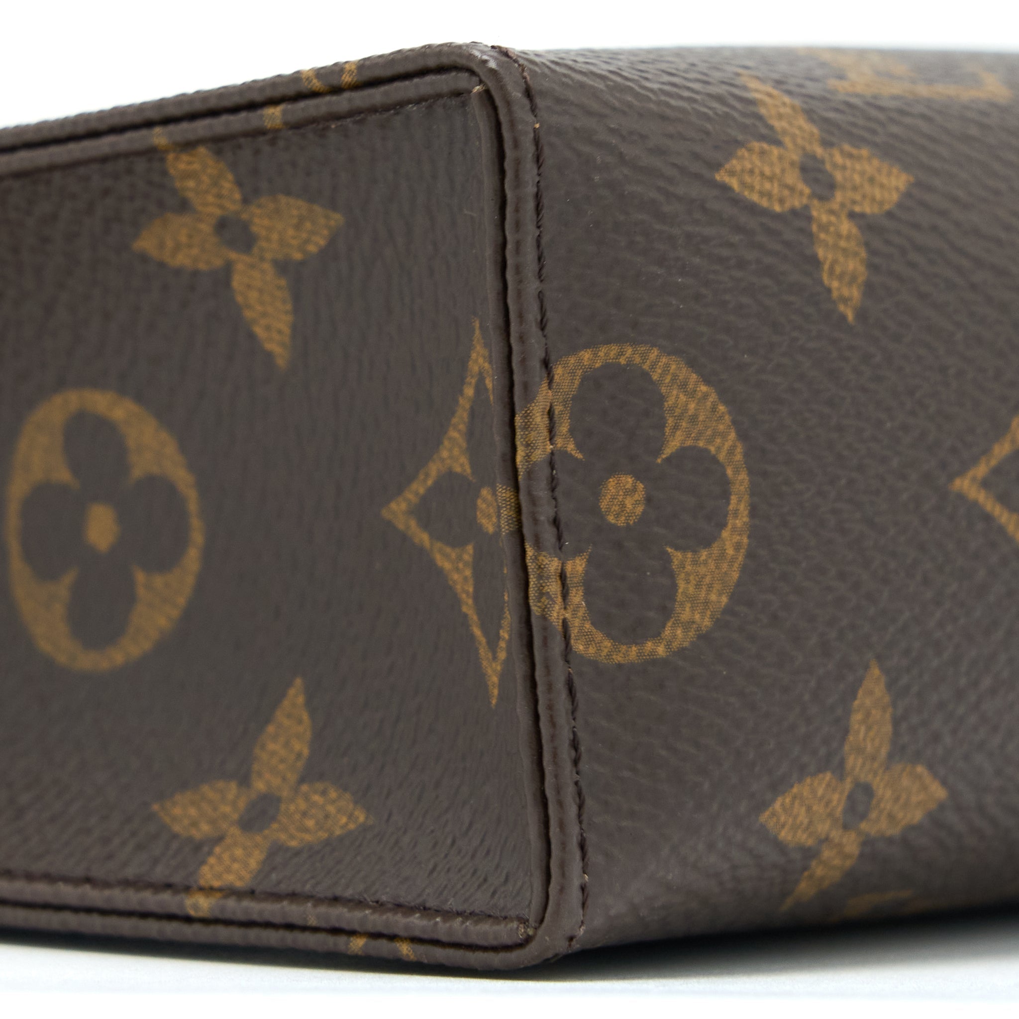 LOUIS VUITTON TOILETRY POCHETTE 26 MONOGRAM CANVAS GHW