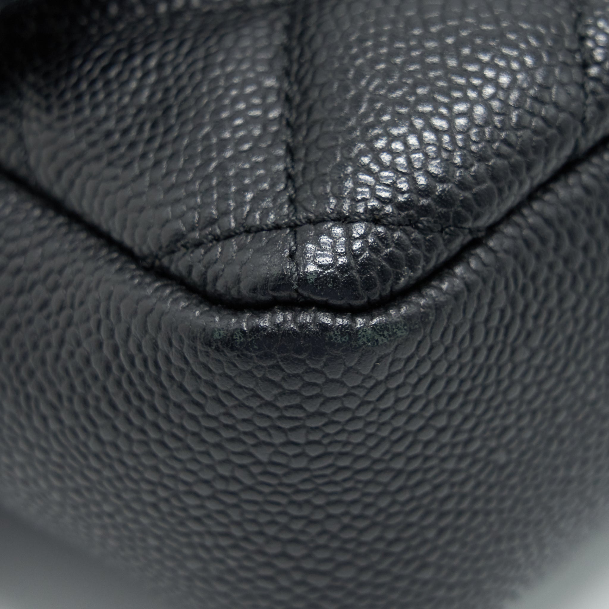 CHANEL FLAP BAG WITH INNER ZIPPER CAVIAR BLACK SHW