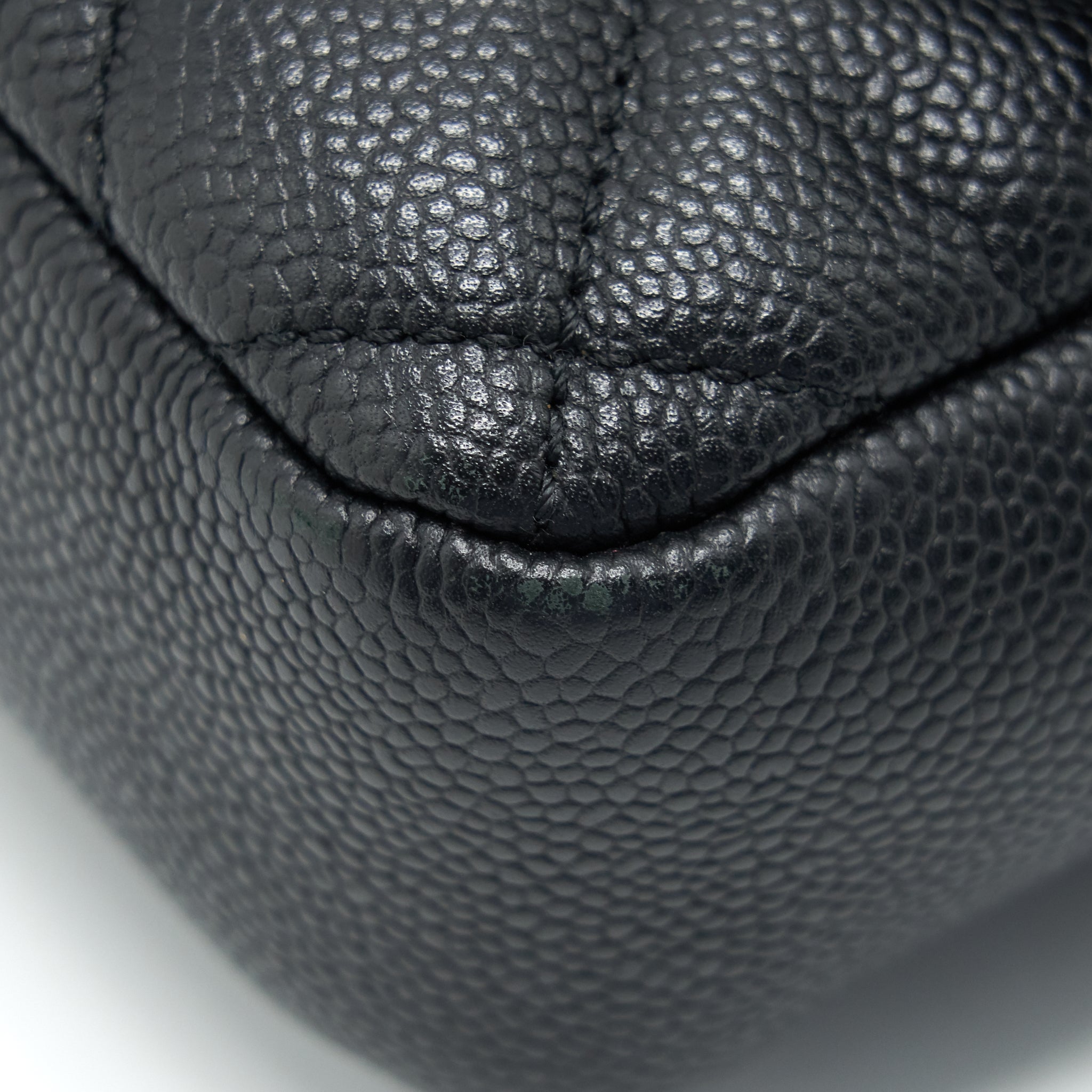 CHANEL FLAP BAG WITH INNER ZIPPER CAVIAR BLACK SHW