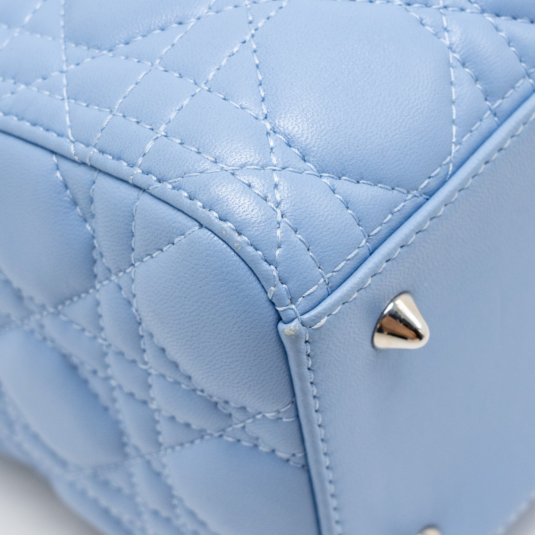 DIOR MEDIUM LADY DIOR LAMBSKIN LIGHT BLUE SHW
