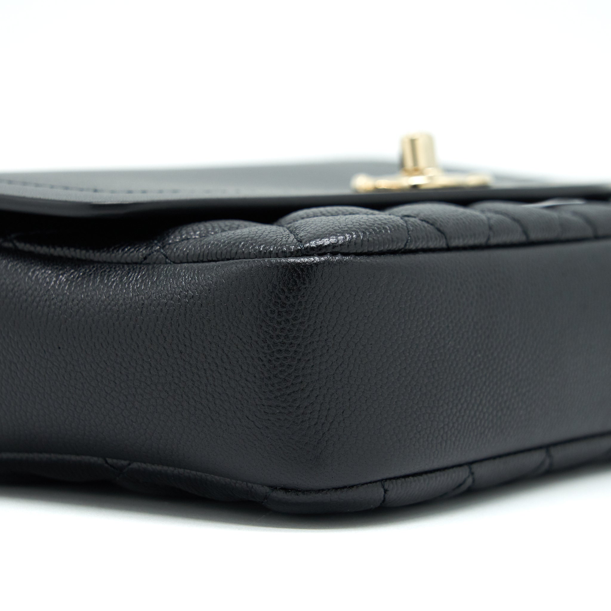 CHANEL FLAP CHAIN BAG BLACK LGHW