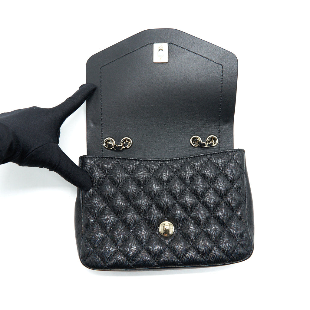 CHANEL FLAP CHAIN BAG BLACK LGHW
