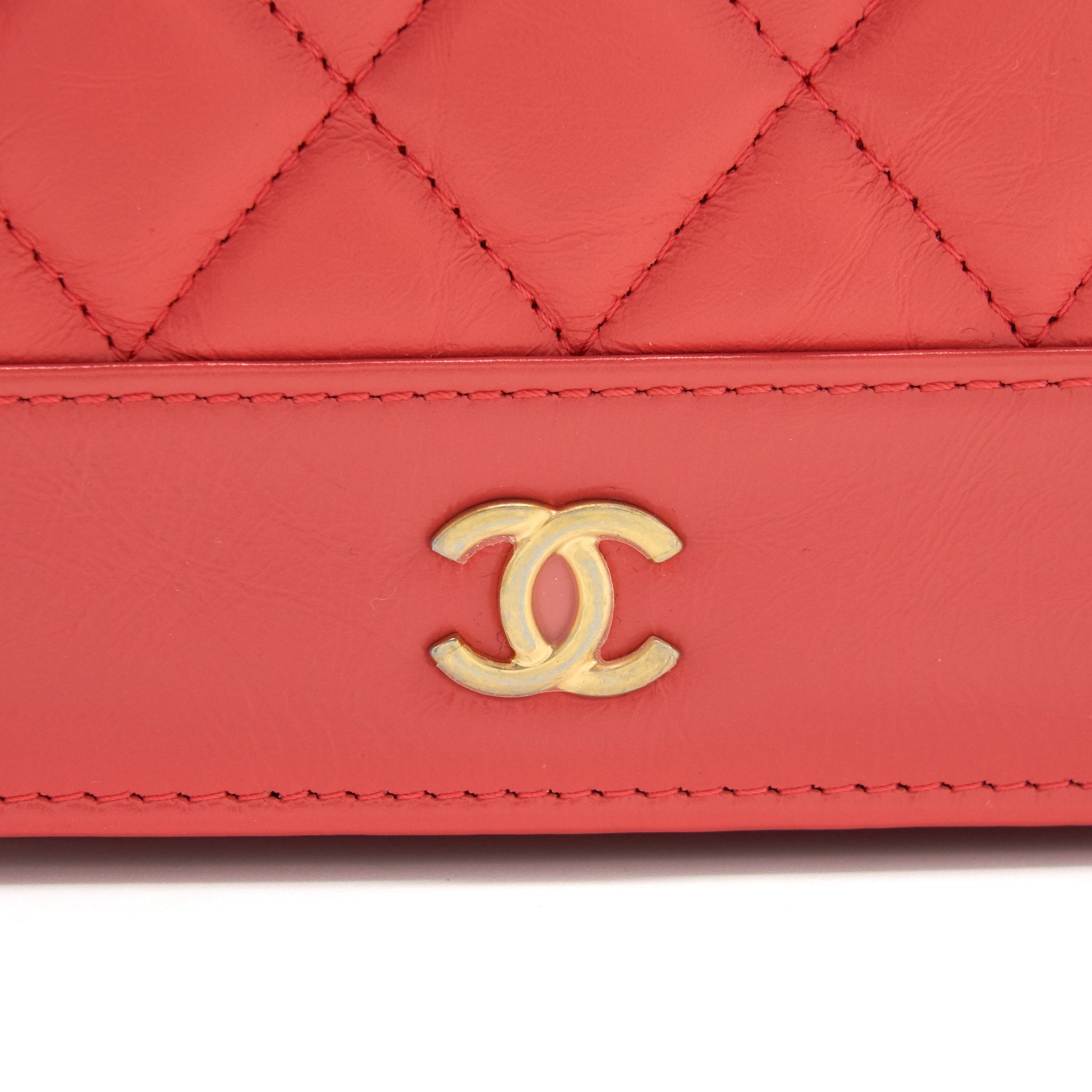 CHANEL WALLET ON CHAIN CORAL PINK DOUBLE COLOUR HARDWARE