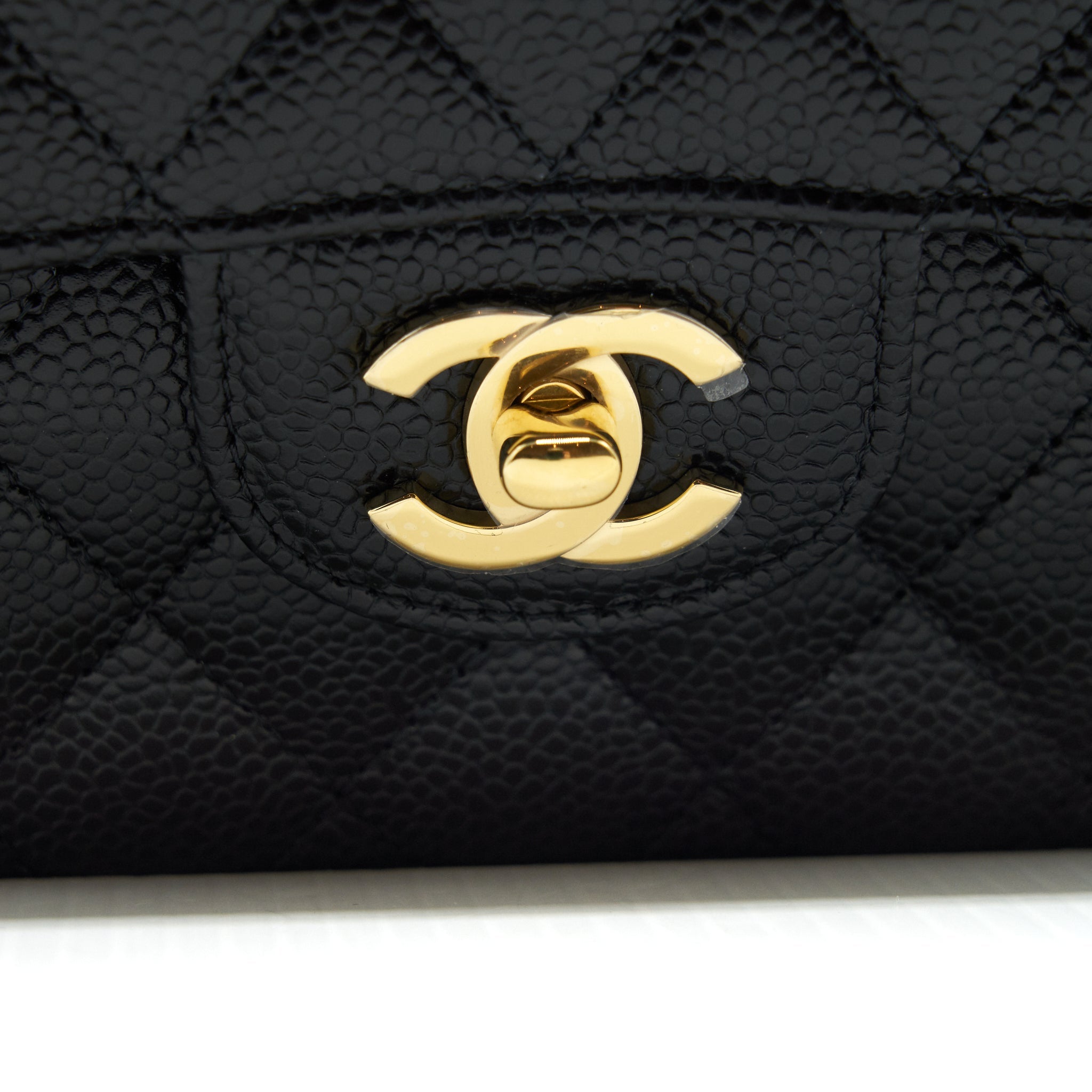 CHANEL 22C CAVIAR SMALL CLASSIC DOUBLE FLAP BAG BLACK GHW