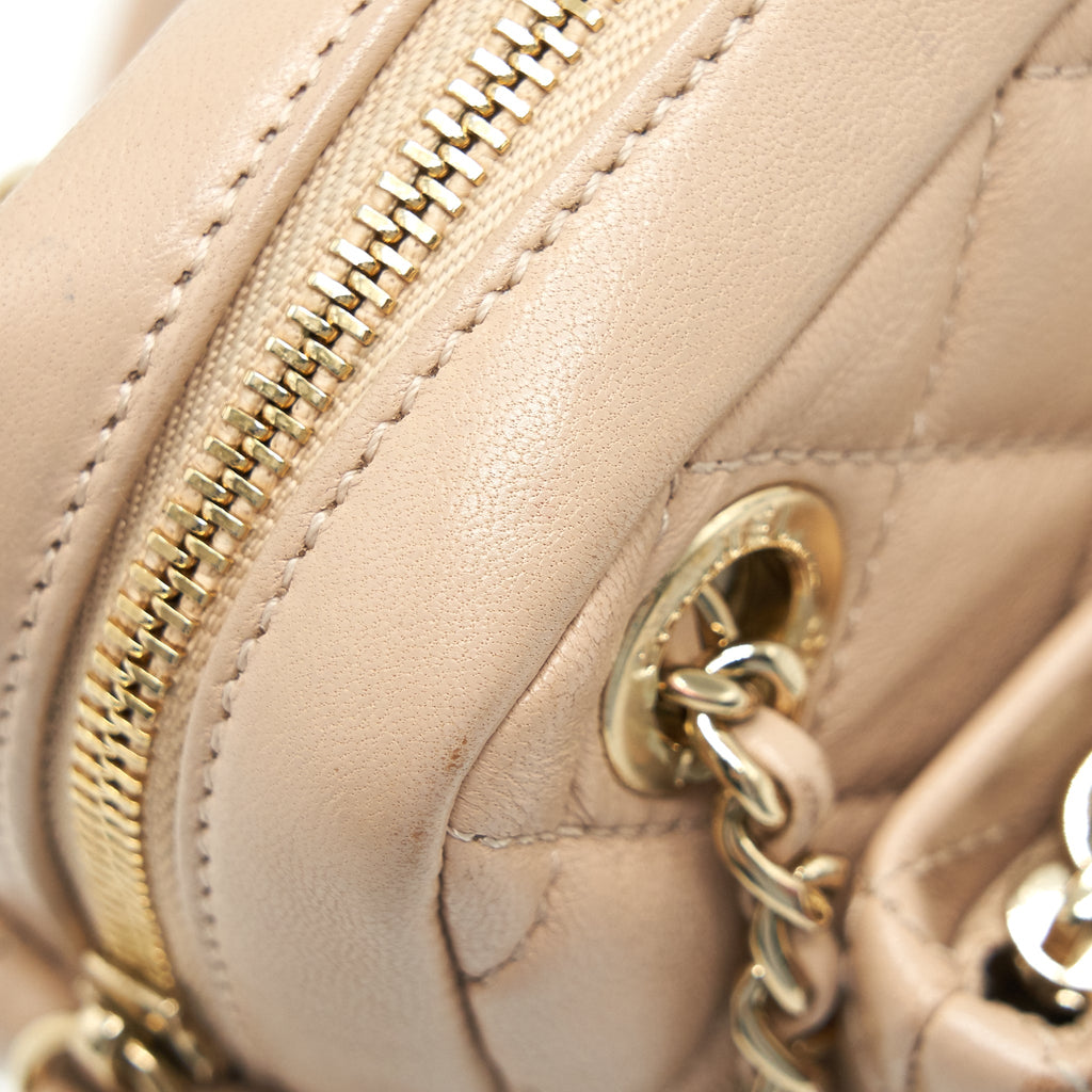 CHANEL QUILTED CHAIN SHOULDER BAG/ CROSSBODY BAG BEIGE LGHW