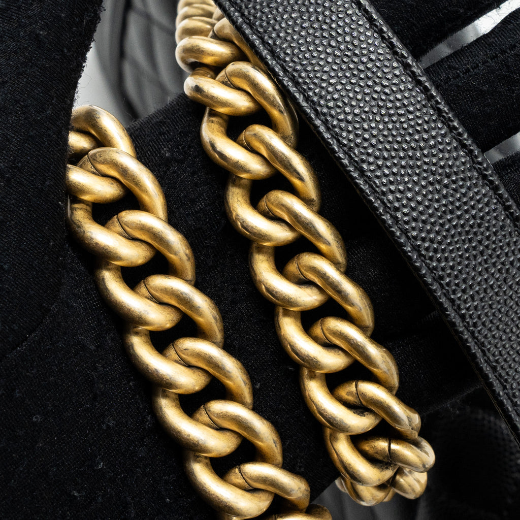 CHANEL MEDIUM BOY BAG CAVIAR BLACK BRUSHED GHW (MICROCHIP )