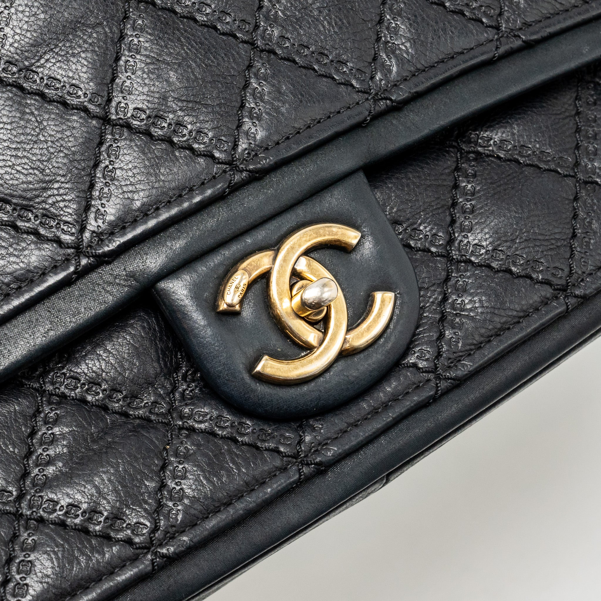 CHANEL QUILTED FLAP BAG CALFSKIN DARK BLUE GHW