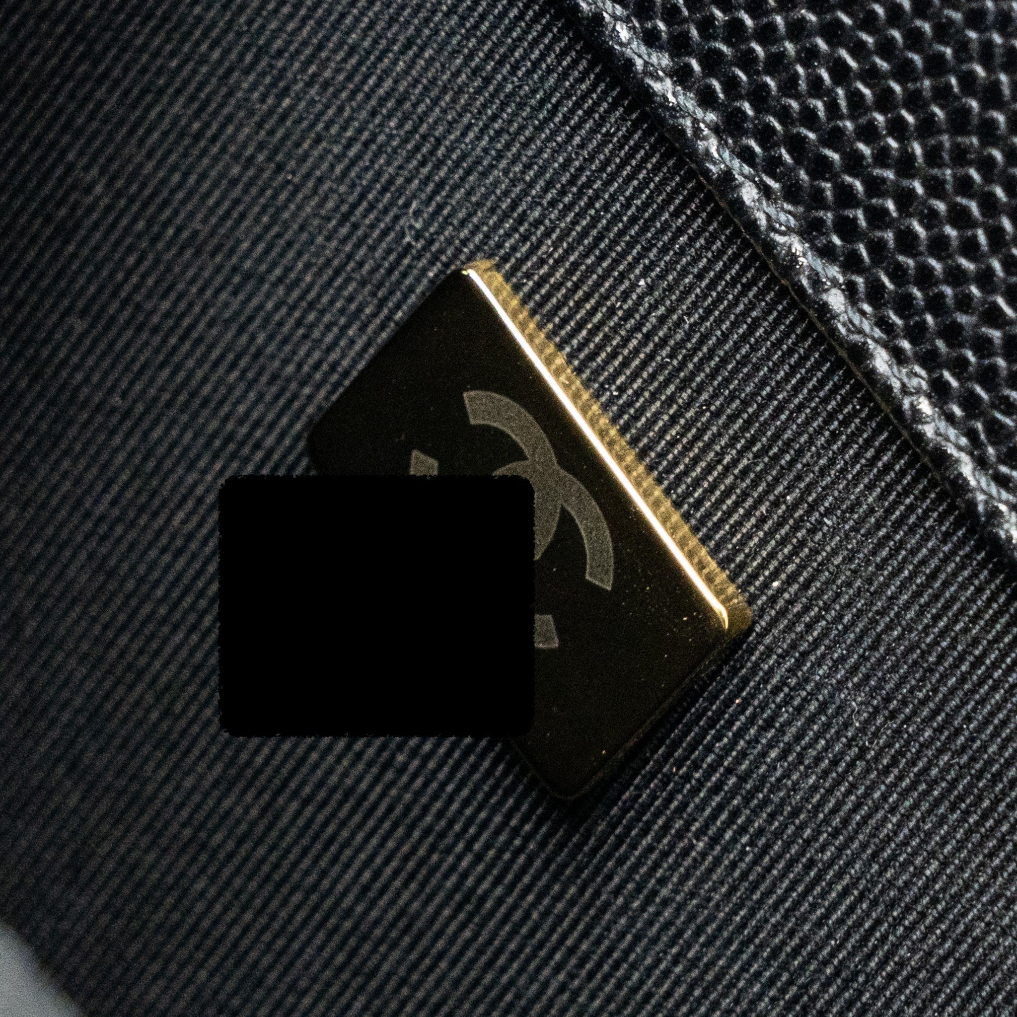 CHANEL MEDIUM BOY BAG CAVIAR BLACK BRUSHED GHW (MICROCHIP )