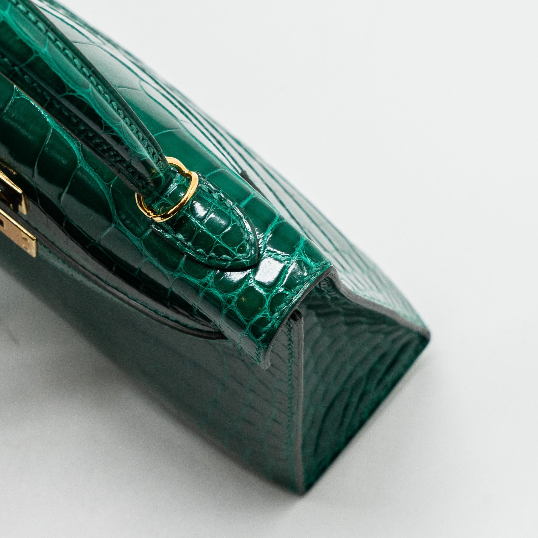 HERMES MINI KELLY II ALLIGATOR MISSISSIPPIENSIS LISSE 6Q VERT EMERAUDE GHW
