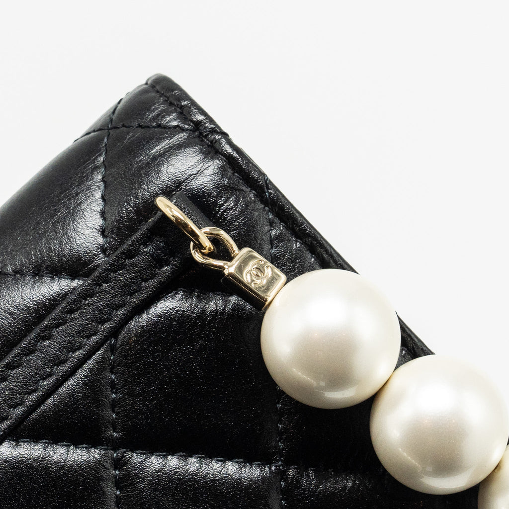 CHANEL CC LOGO CLUTCH WITH GIANT PEARL CHAIN LAMBSKIN BLACK LGHW