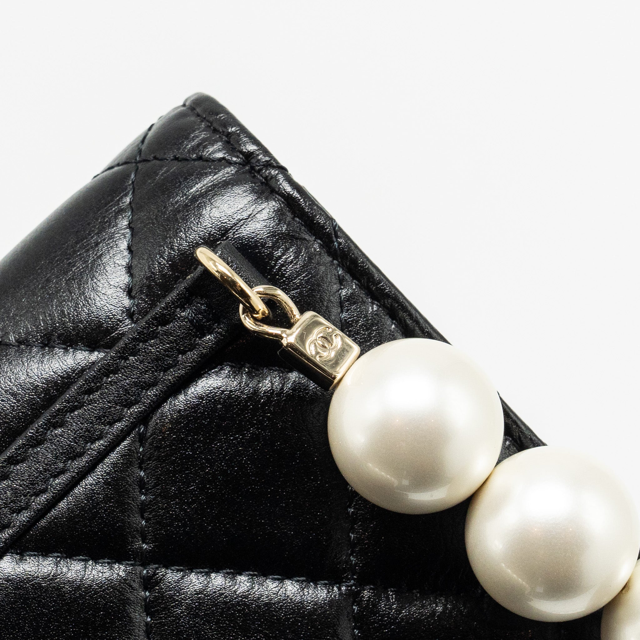 CHANEL CC LOGO CLUTCH WITH GIANT PEARL CHAIN LAMBSKIN BLACK LGHW