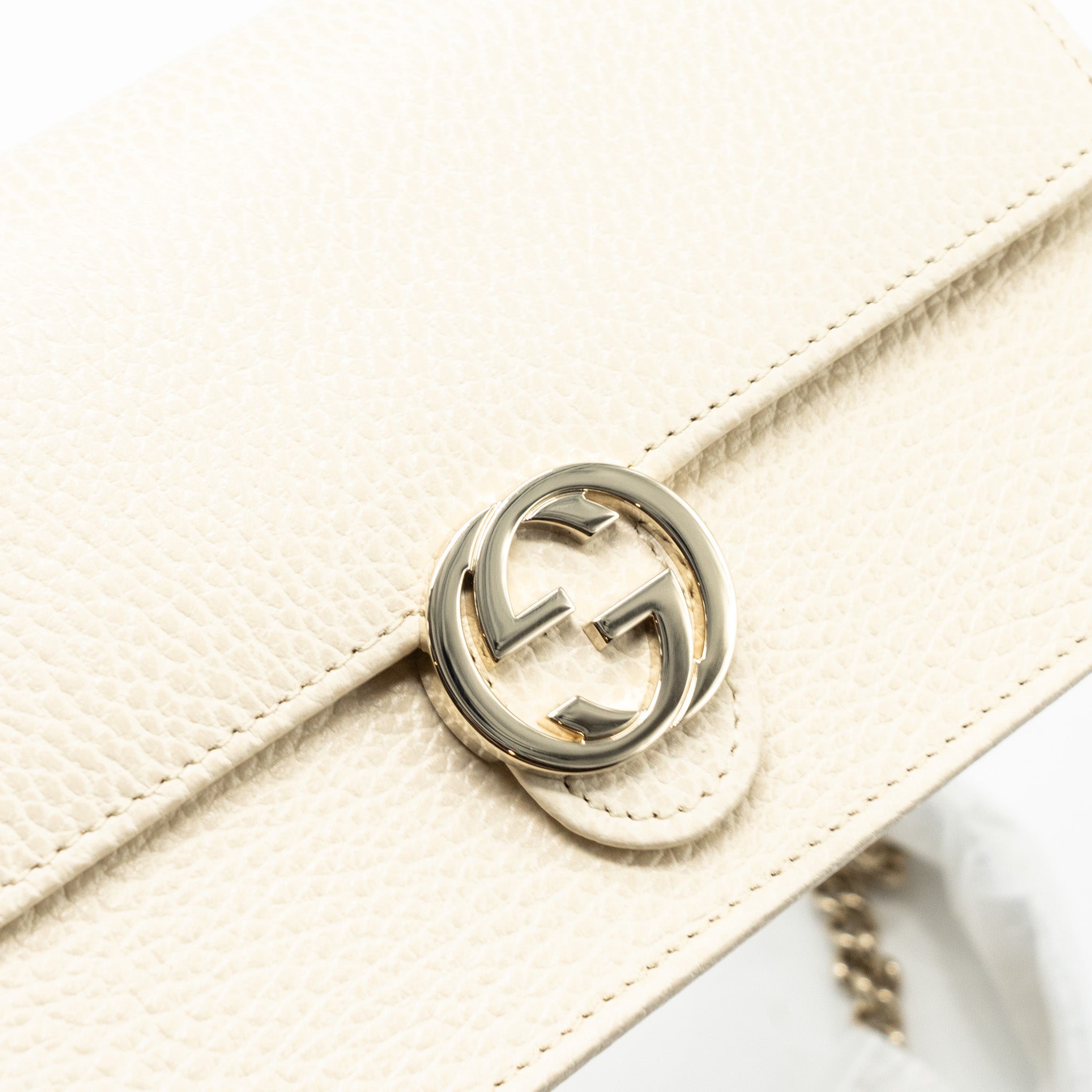 GUCCI INTERLOCKING G CROSSBODY CHAIN BAG WALLET LEATHER WHITE LGHW