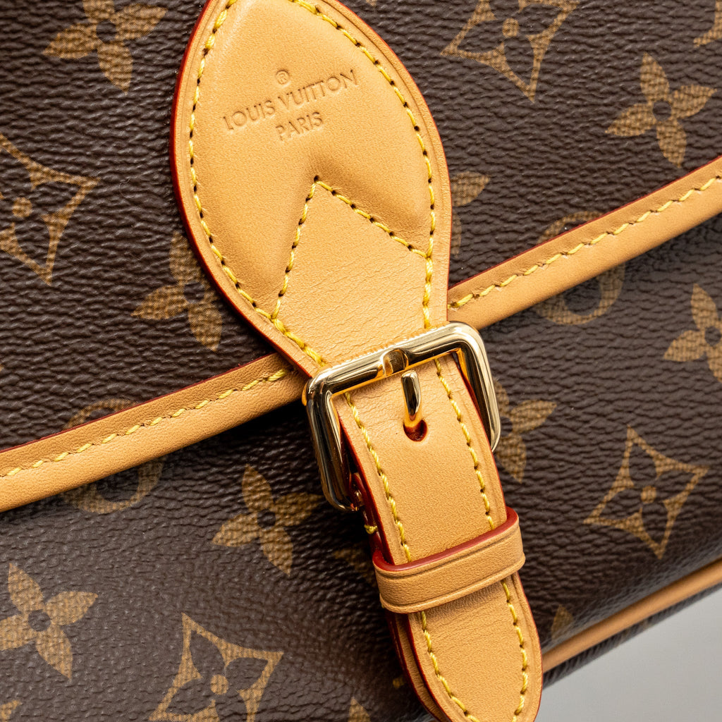 LOUIS VUITTON DIANE BAG MONOGRAM CANVAS GHW