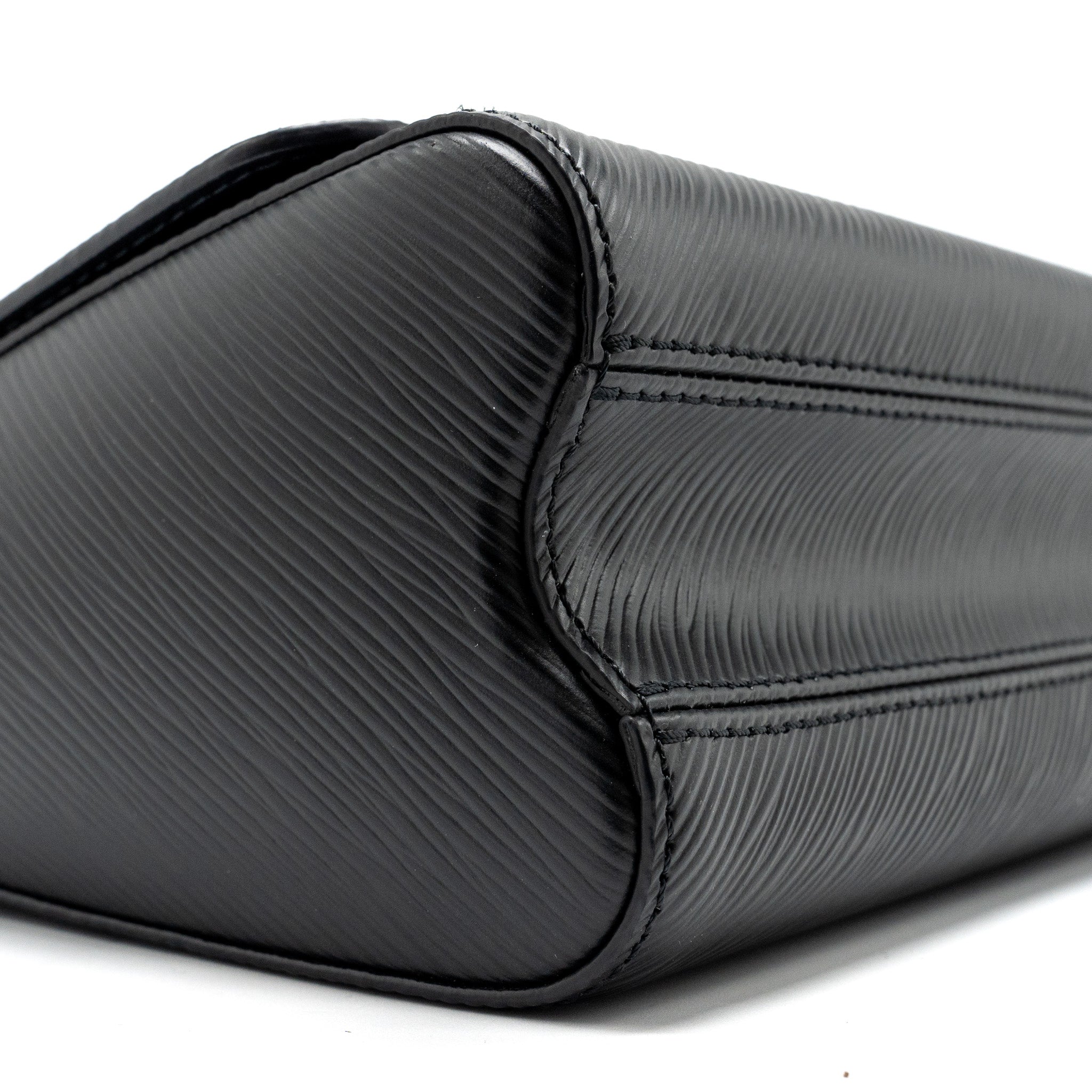 LOUIS VUITTON TWIST MM EPI BLACK GHW