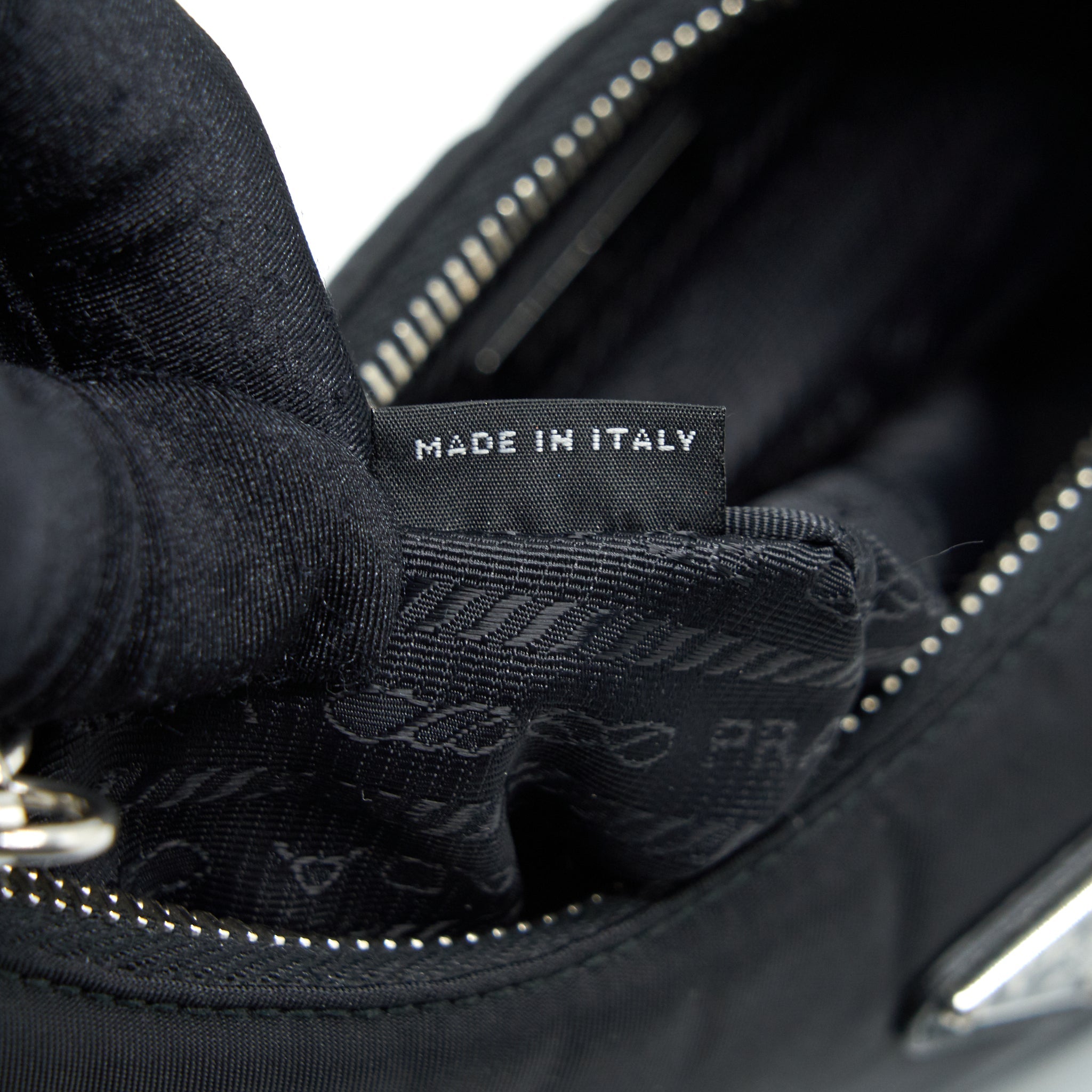 SAINT LAURENT TOY LOU LOU BLACK SHW