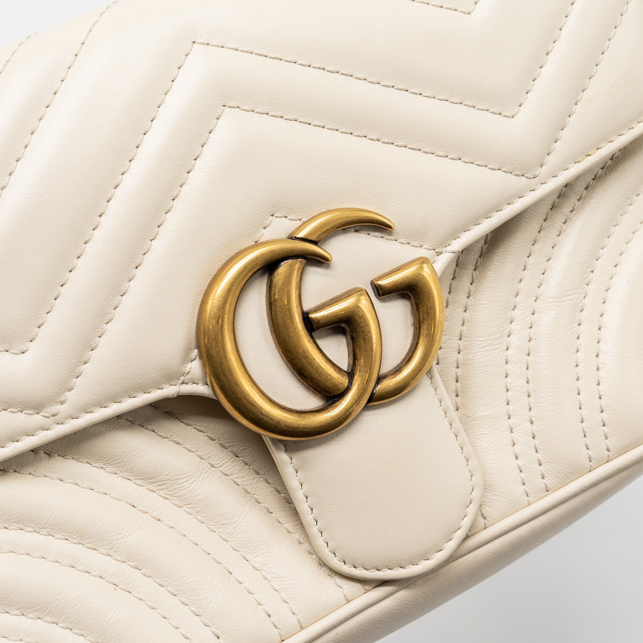 GUCCI MINI MARMONT BAG CALFSKIN WHITE GHW