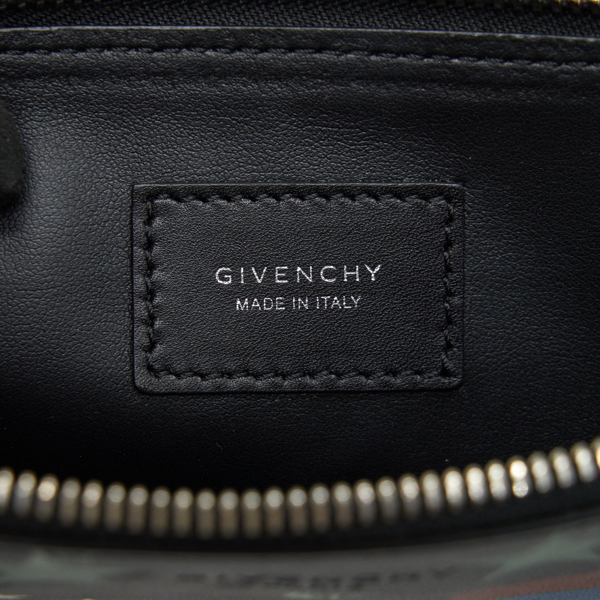 GIVENCHY ZIPPED CLUTCH 30CM