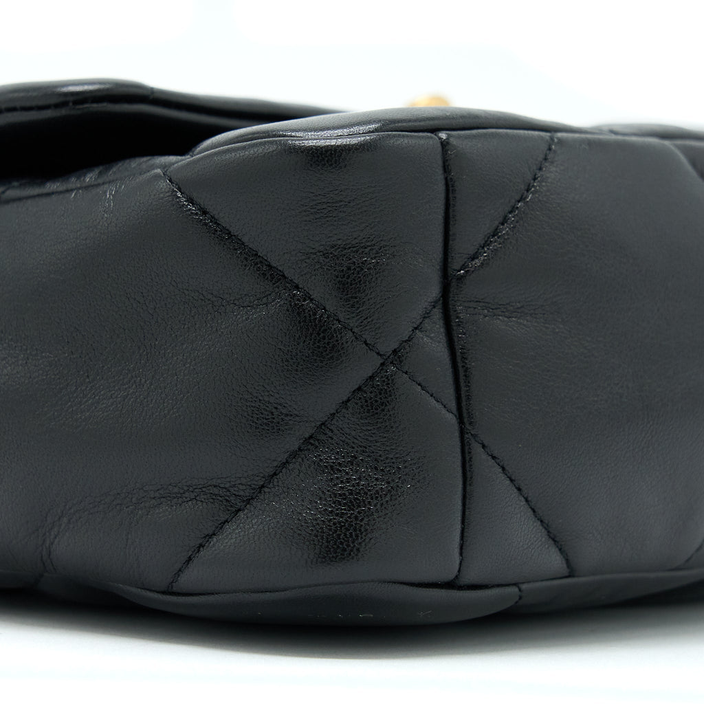 CHANEL SMALL 19 BAG LAMBSKIN BLACK MULTICOLOUR HARDWARE (MICROCHIP)
