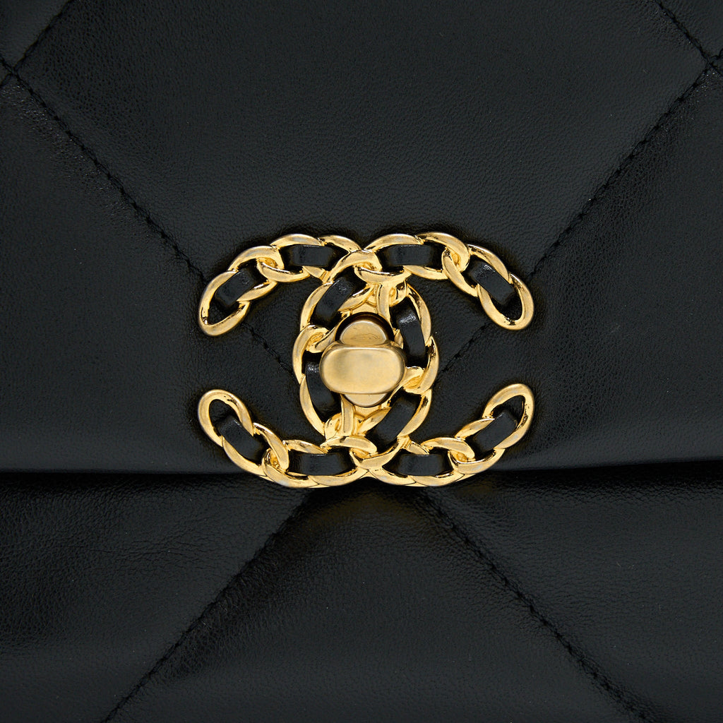 CHANEL SMALL 19 BAG LAMBSKIN BLACK MULTICOLOUR HARDWARE (MICROCHIP)