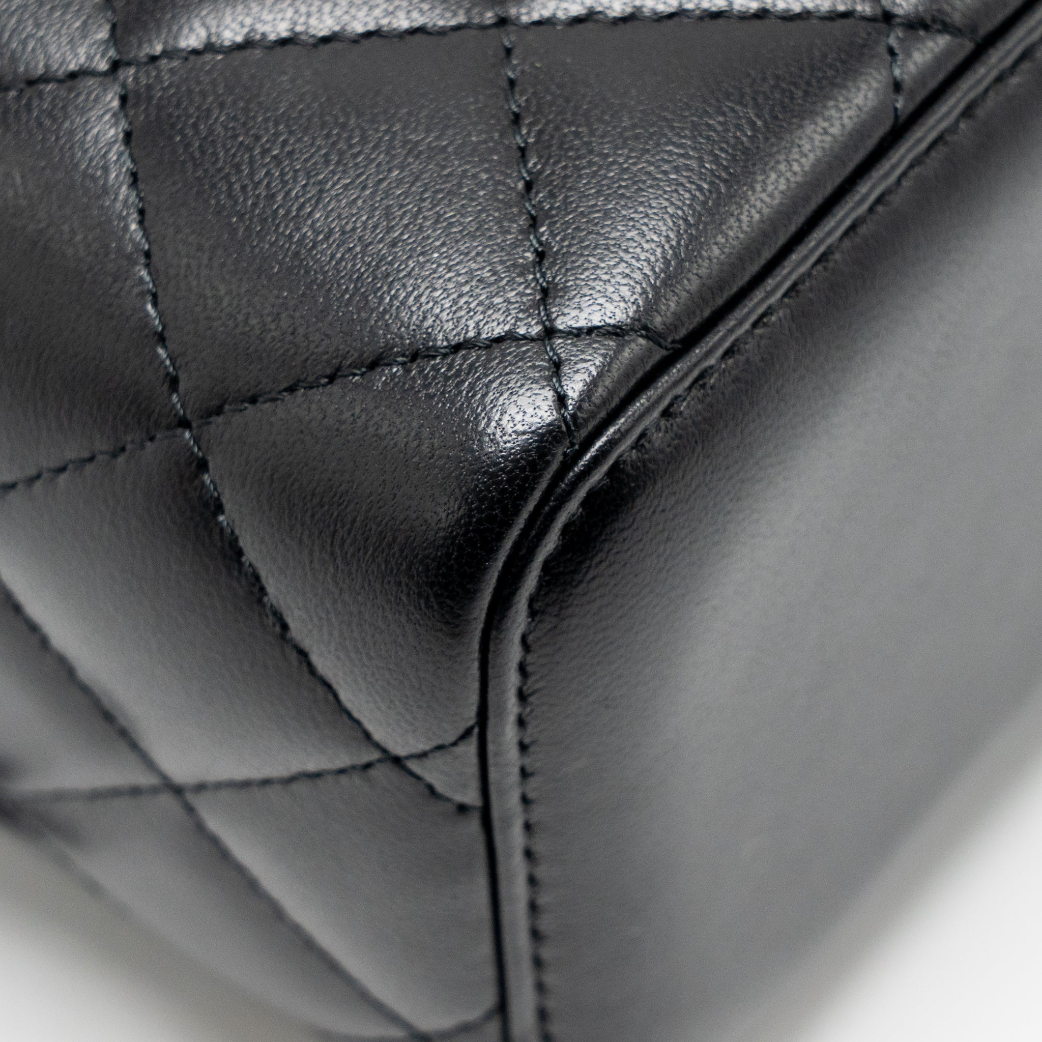 CHANEL LONG VANITY CASE WITH CHAIN LAMBSKIN BLACK LGHW