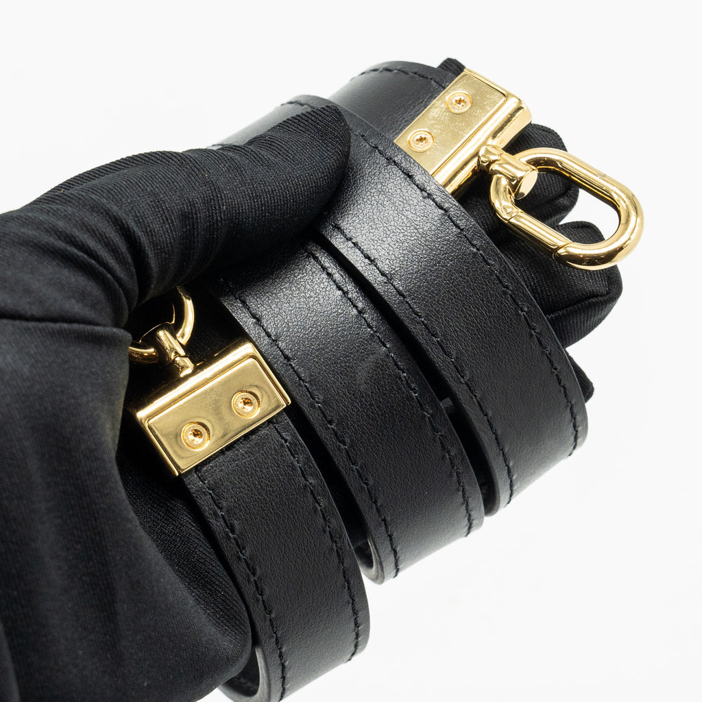 LOUIS VUITTON TWIST MM EPI BLACK GHW