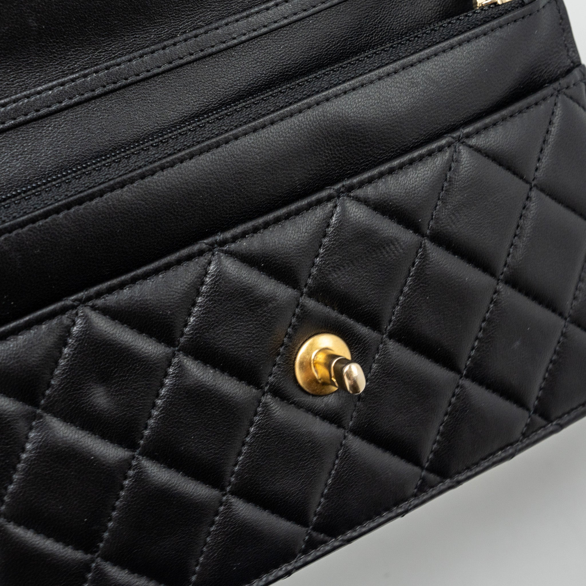 CHANEL PEARL CRUSH WALLET ON CHAIN LAMBSKIN BLACK GHW(MICROCHIP)