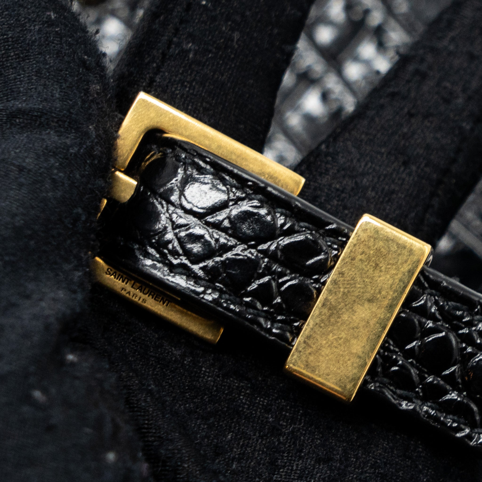 SAINT LAURENT MANHATTAN SHOULDER BAG CROCODILE-EMBOSSED BLACK GHW