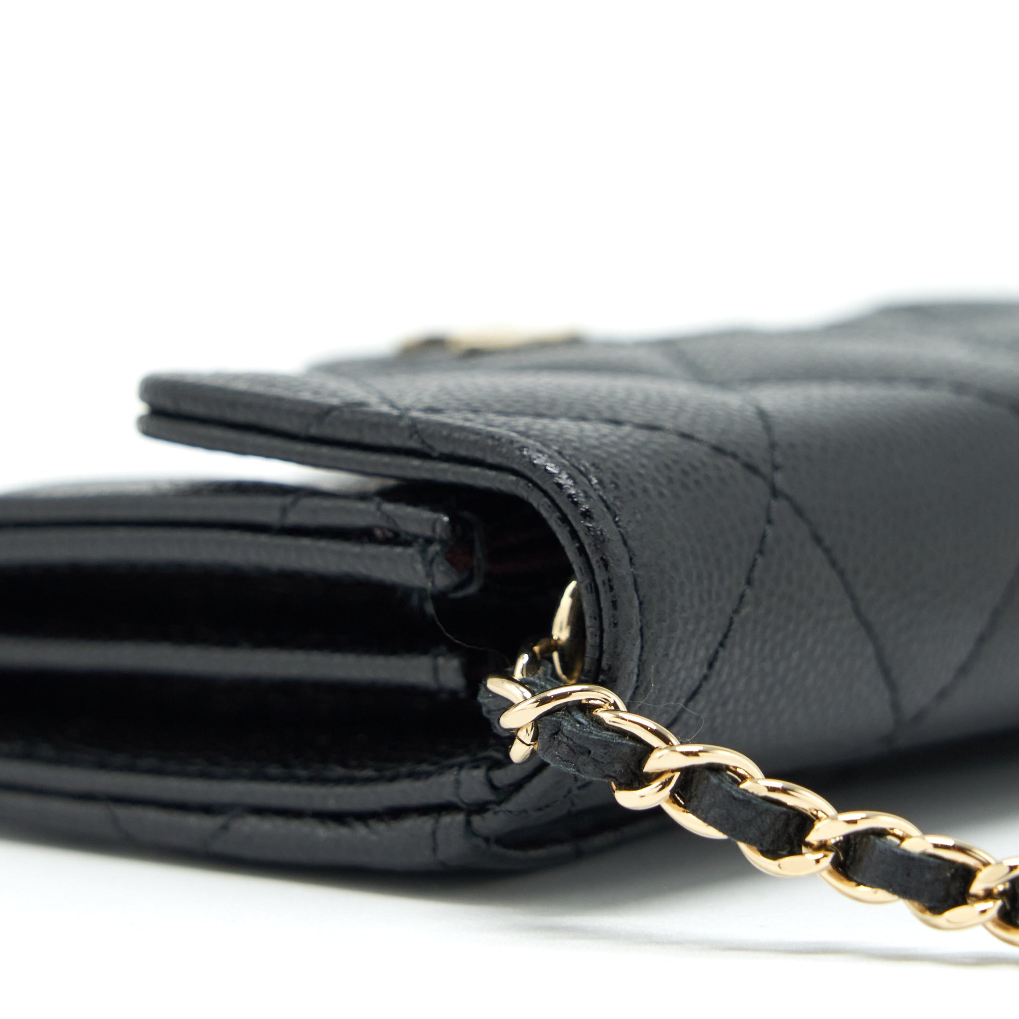 CHANEL 22P CARD HOLDER WITH CHAINS CAVIAR BLACK LGHW