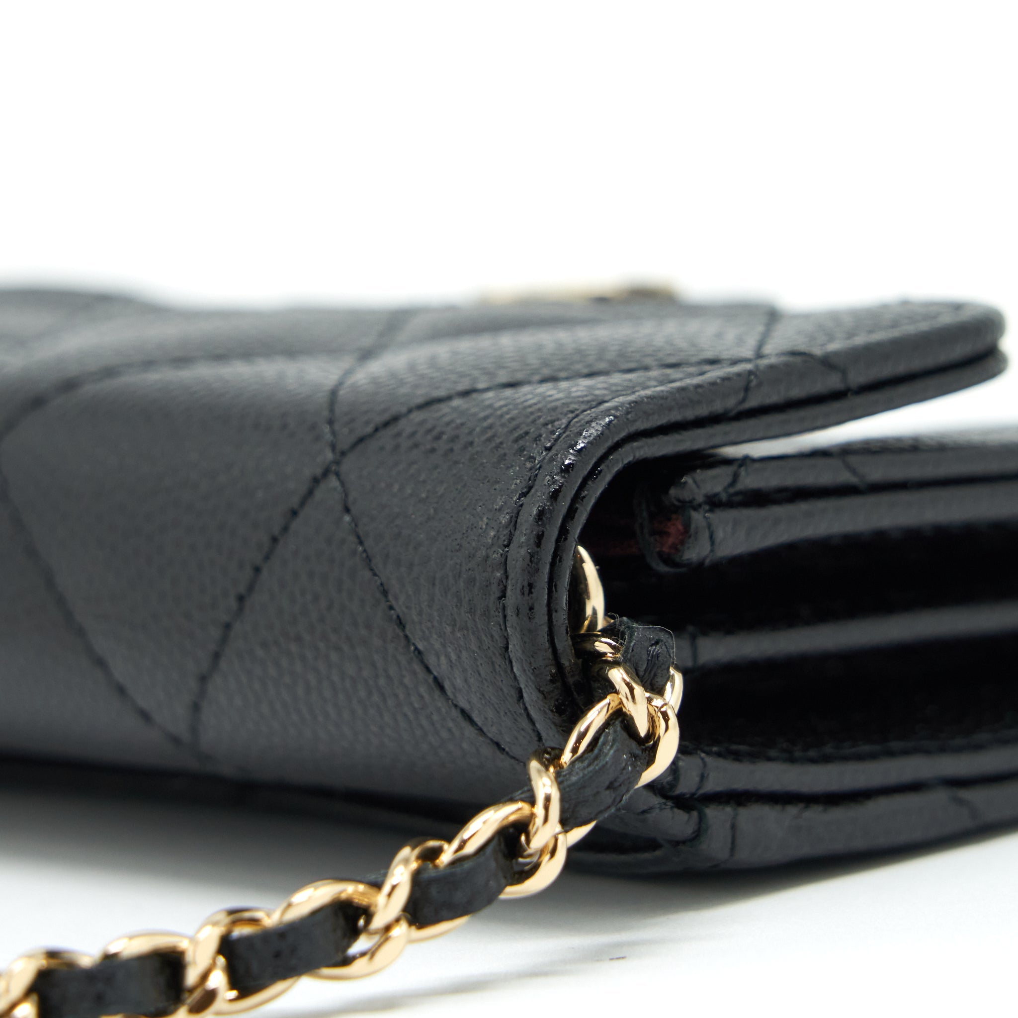 CHANEL 22P CARD HOLDER WITH CHAINS CAVIAR BLACK LGHW