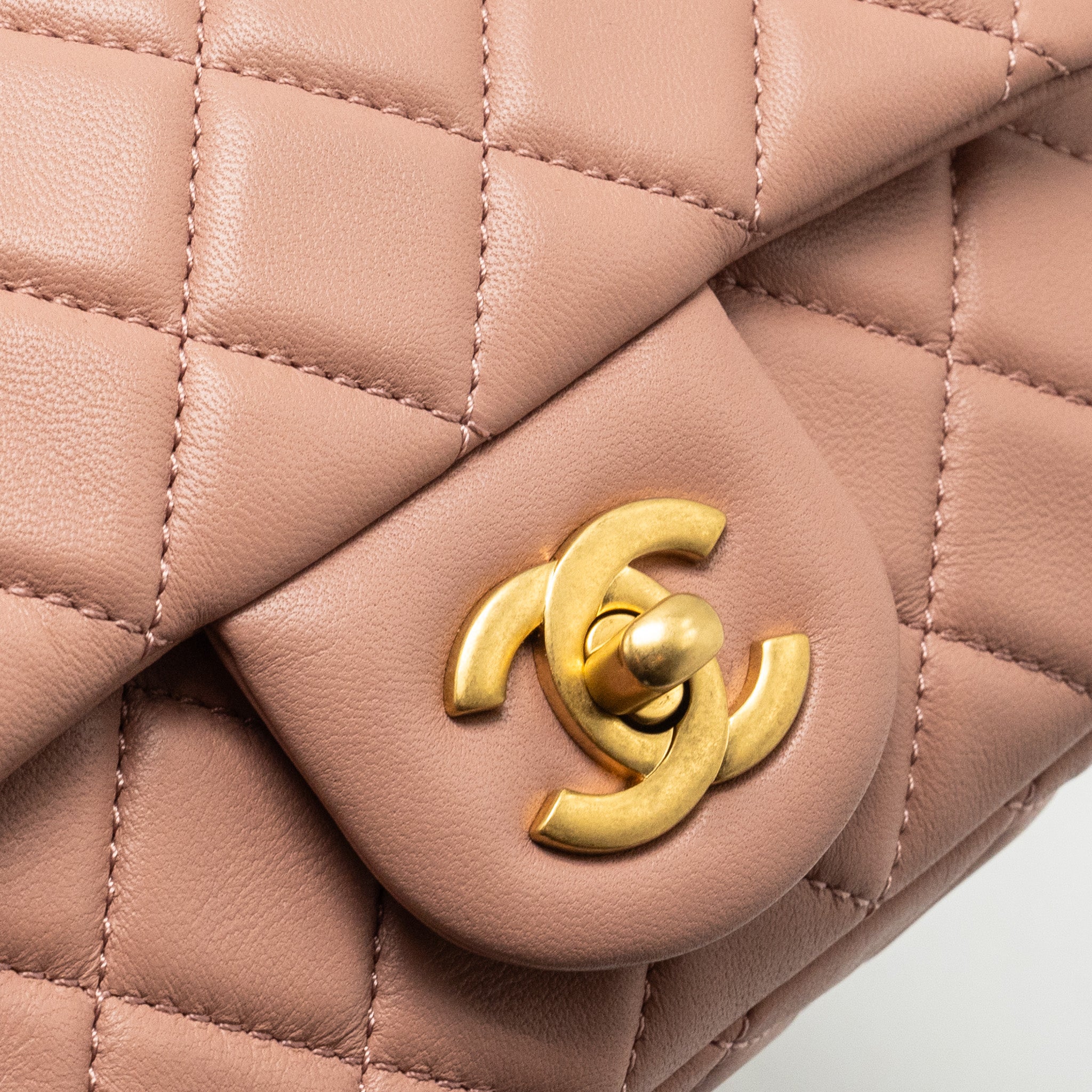 CHANEL PEARL CRUSH MINI SQUARE FLAP BAG LAMBSKIN PINK GHW(MICROCHIP)
