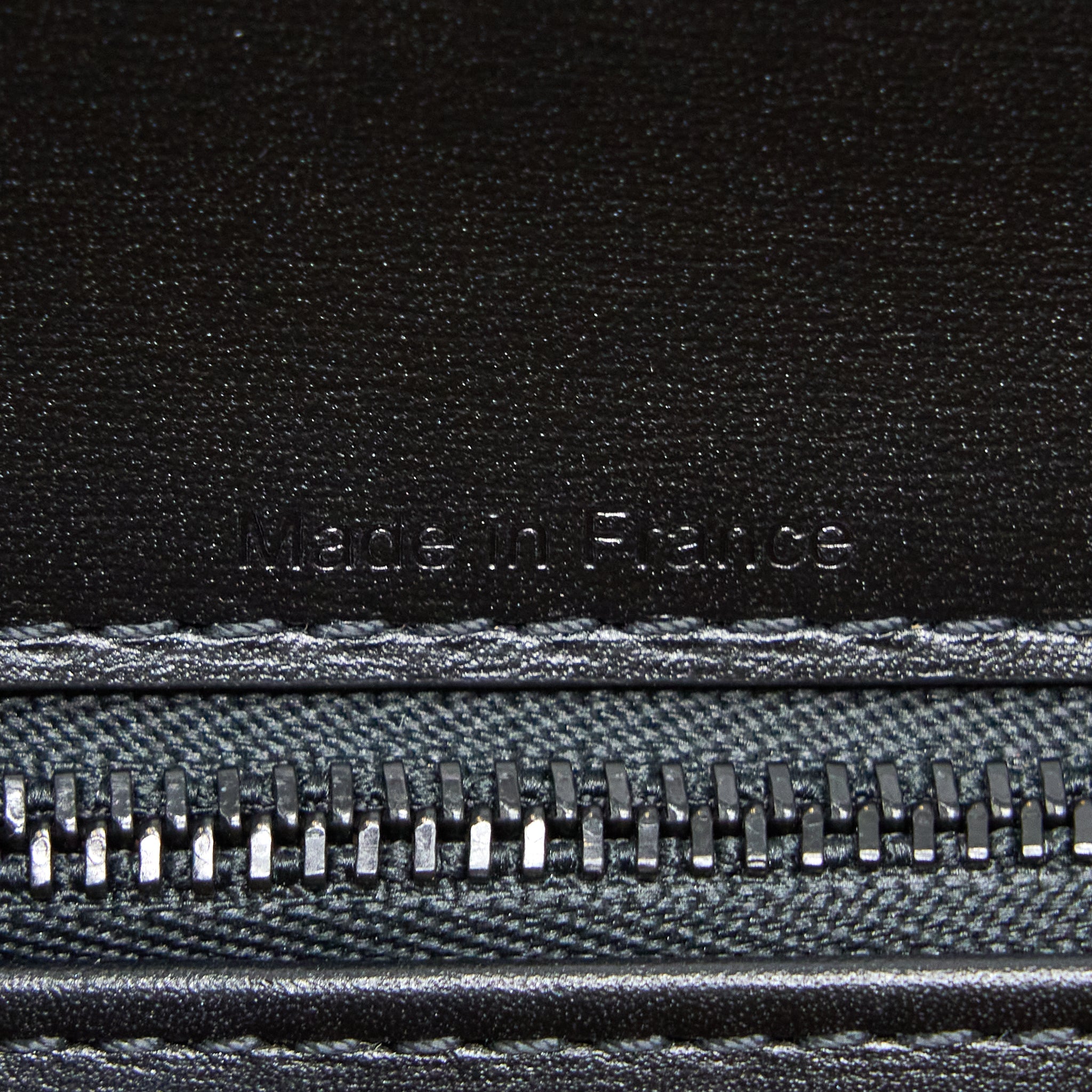DELVAUX L’HUMOUR BRILLANT CECI N'EST PAS UN DELVAUX BAG BLACK