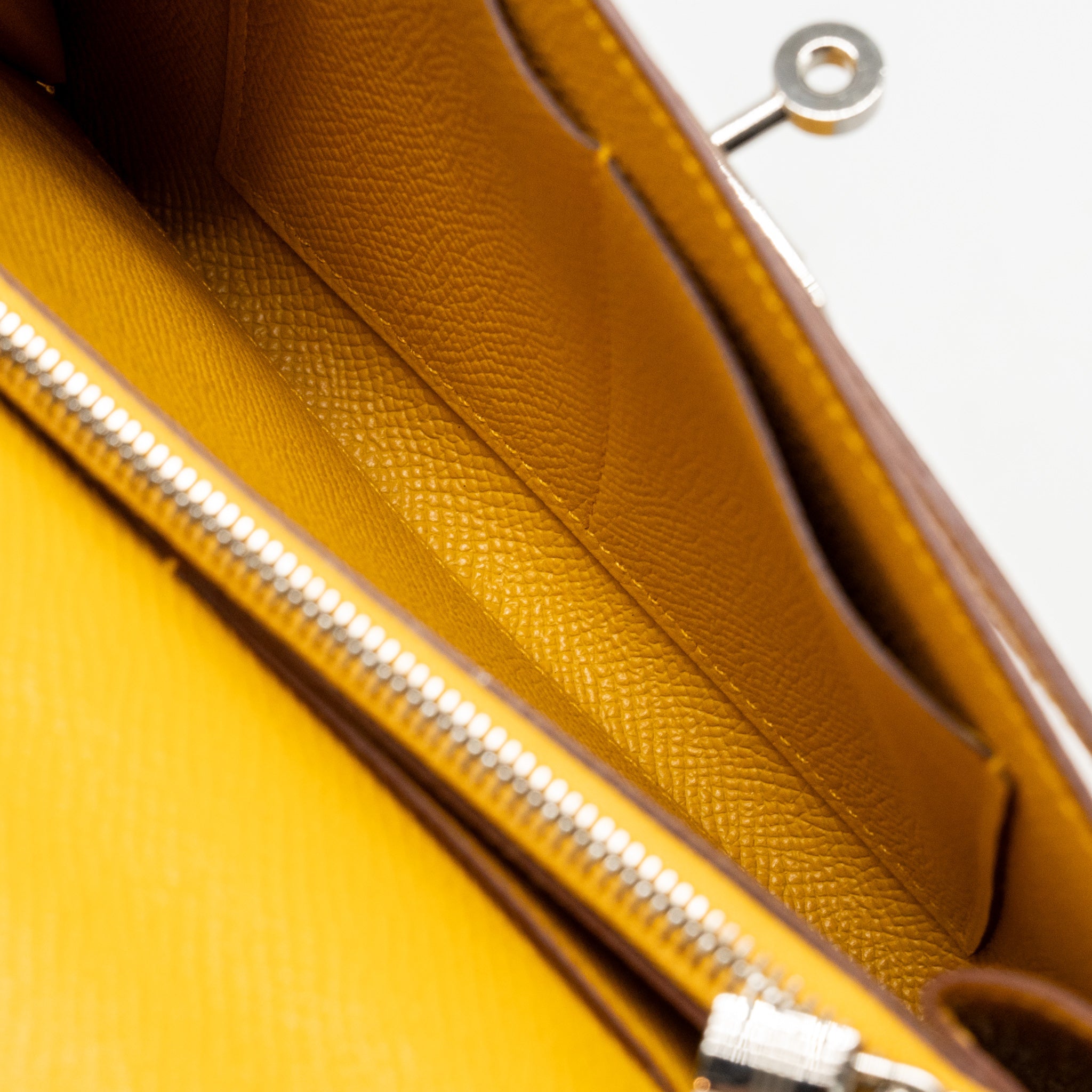 HERMES KELLY TO GO EPSOM 9D JAUNE AMBRE SHW