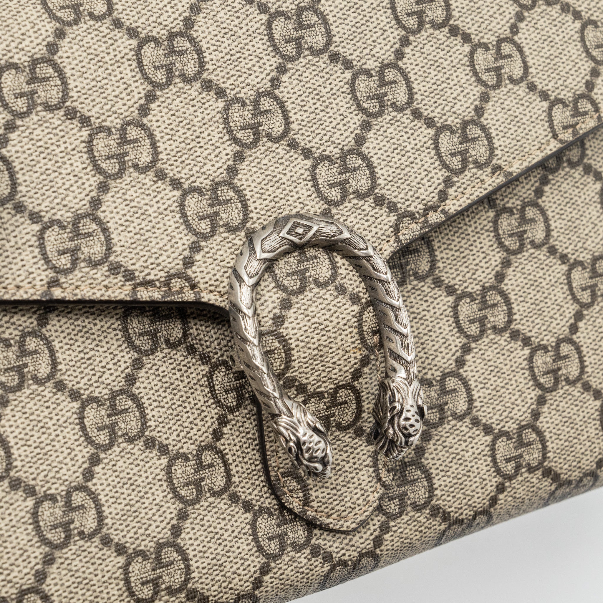 GUCCI DIONYSUS WALLET ON CHAIN GG SUPREME CANVAS/ LEATHER BEIGE/ EBONY SHW