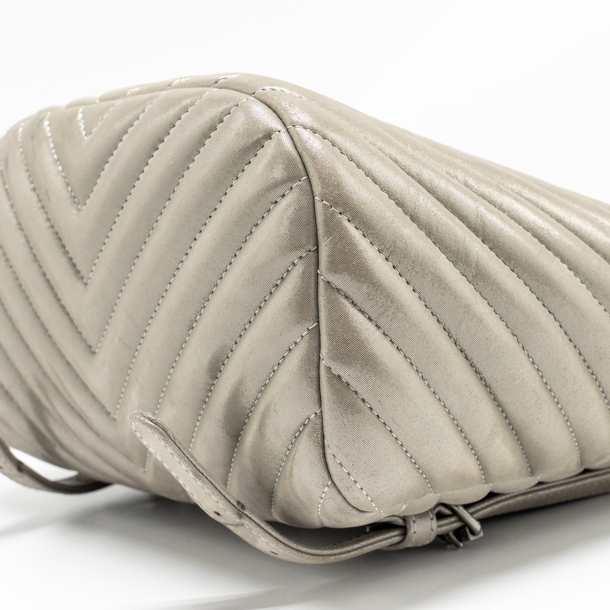 CHANEL SMALL URBAN SPIRIT BACKPACK CHEVRON CALFSKIN IRIDESCENT LIGHT GREY RUTHENIUM HARDWARE