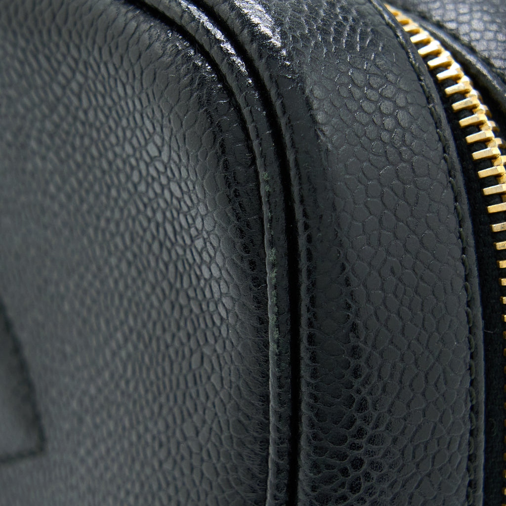 CHANEL VINTAGE CC LOGO VANITY CAVIAR BLACK GHW