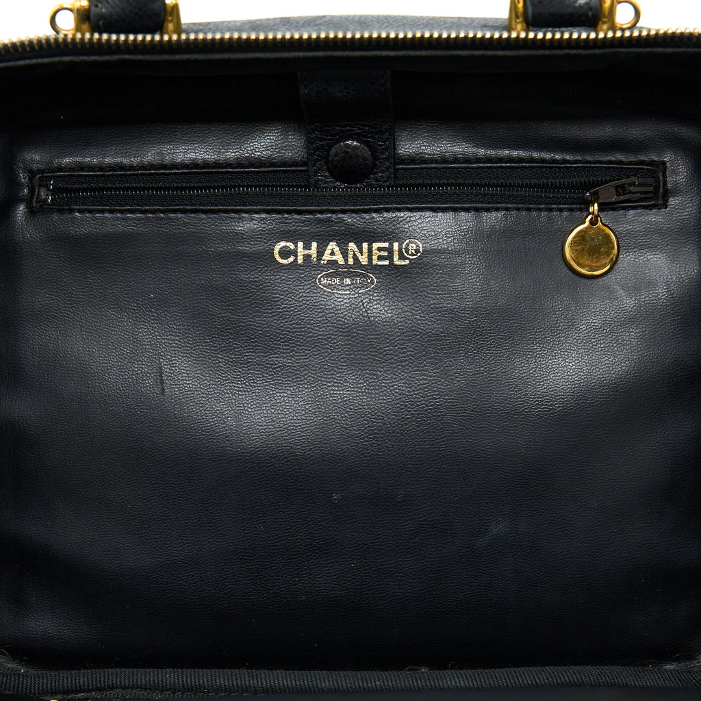 CHANEL VINTAGE CC LOGO VANITY CAVIAR BLACK GHW