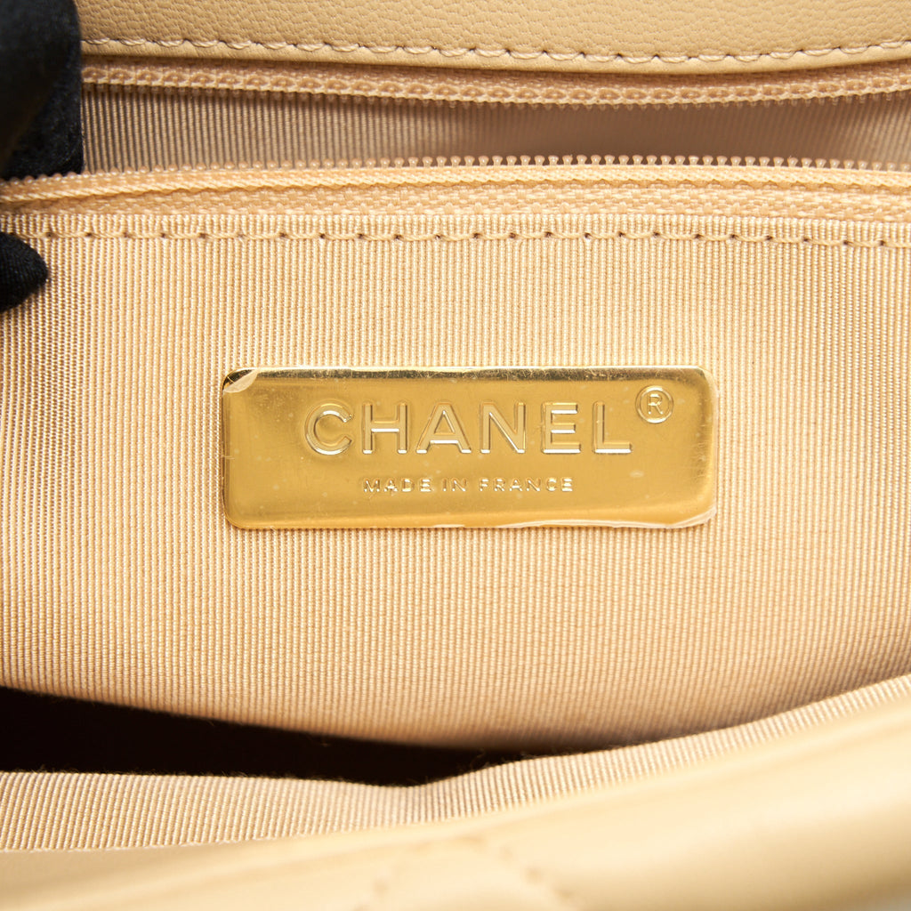 CHANEL MEDIUM 19 BAG GOATSKIN BEIGE WITH GOLD/SILVER HARDWARE