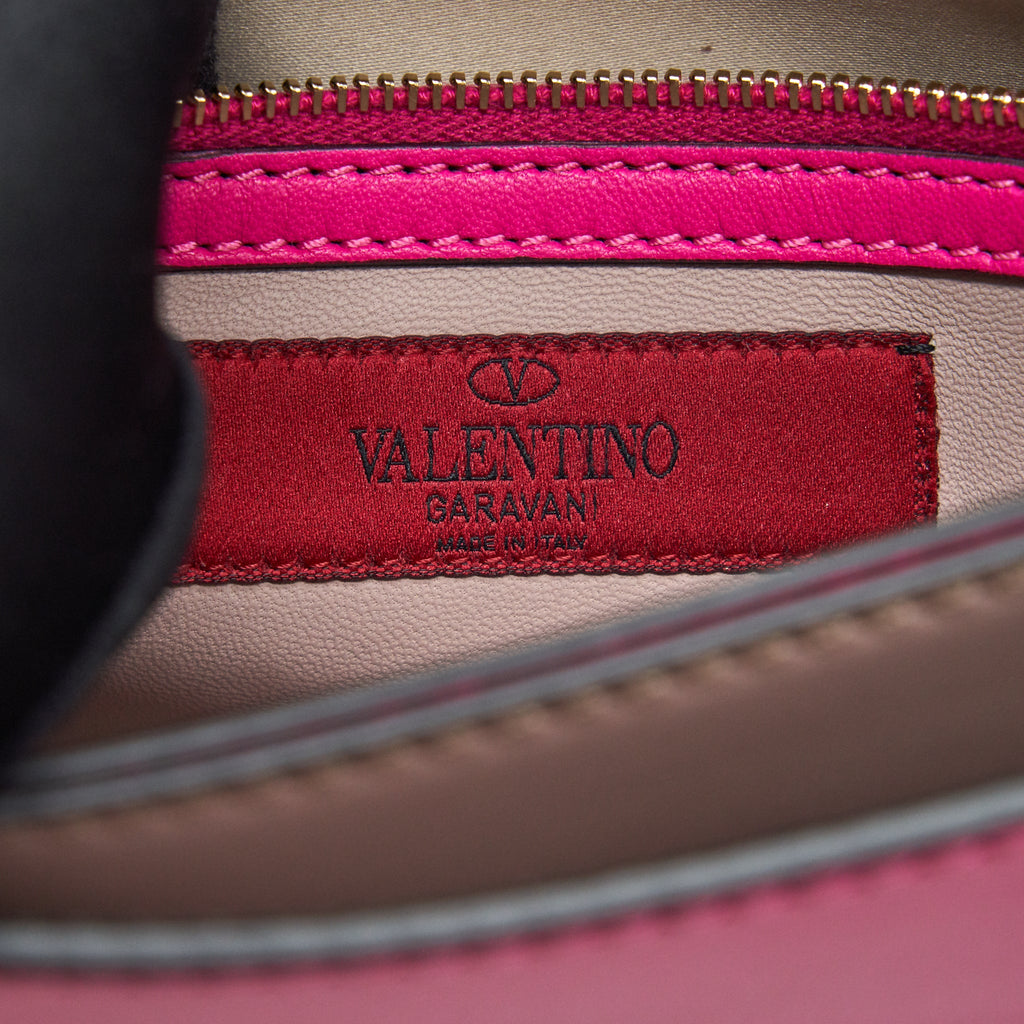 VALENTINO ROCKSTUD CLUTCH PINK GHW