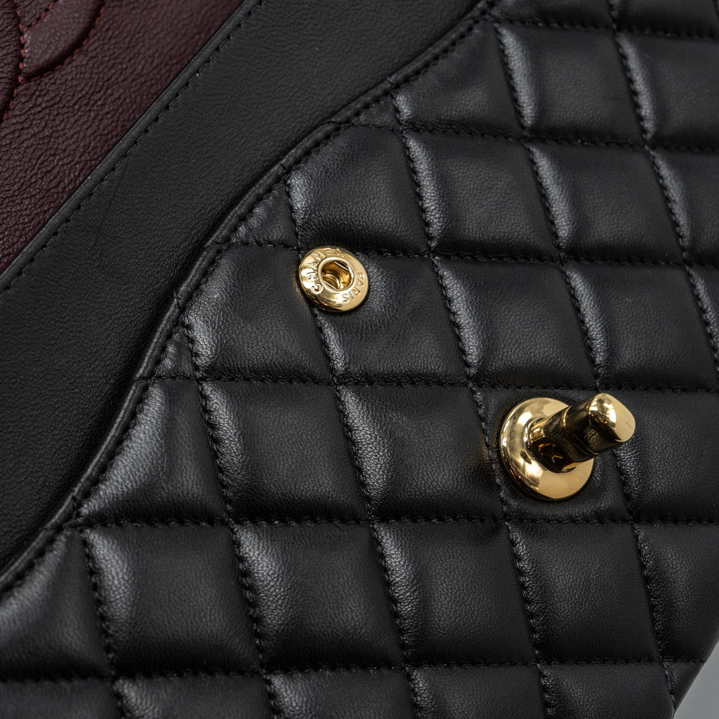 CHANEL MEDIUM CLASSIC FLAP BAG LAMBSKIN BLACK GHW