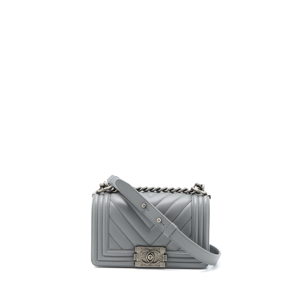 CHANEL SMALL BOY BAG CHEVRON LAMBSKIN GREY RUTHENIUM HARDWARE