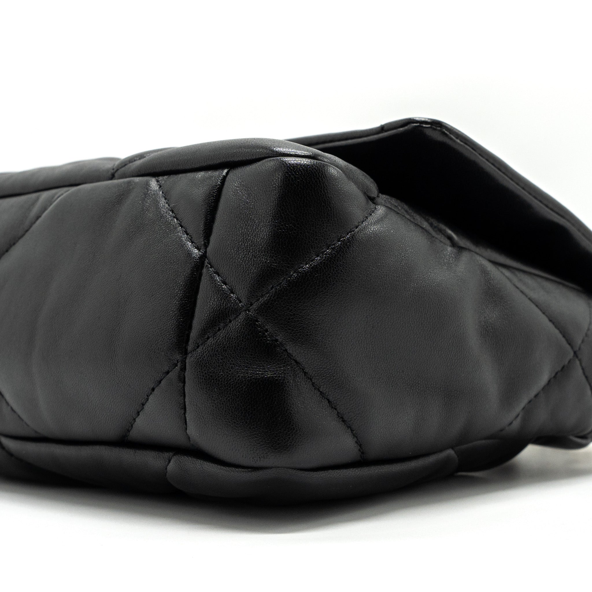 CHANEL SMALL 19 BAG LAMBSKIN BLACK MULTICOLOUR HARDWARE(MICROCHIP)