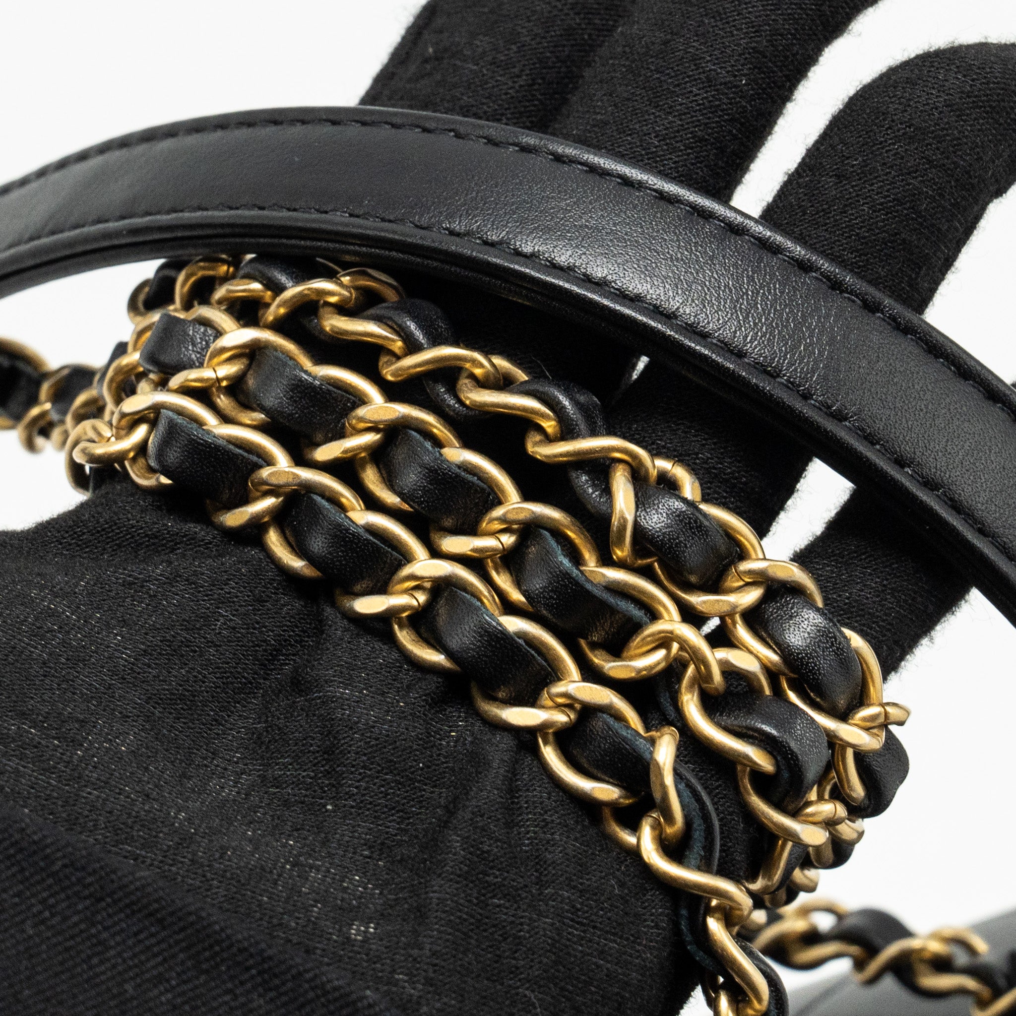 CHANEL PEARL LETTER LOGO DETAILED VANITY CASE CALFSKIN BLACK GHW