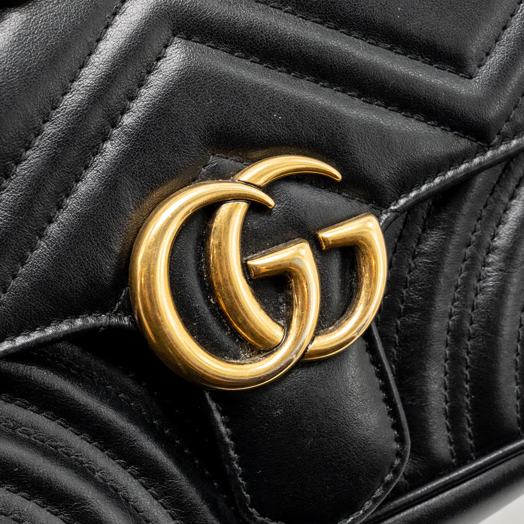 GUCCI MINI GG MARMONT FLAP BAG CALFSKIN BLACK GHW