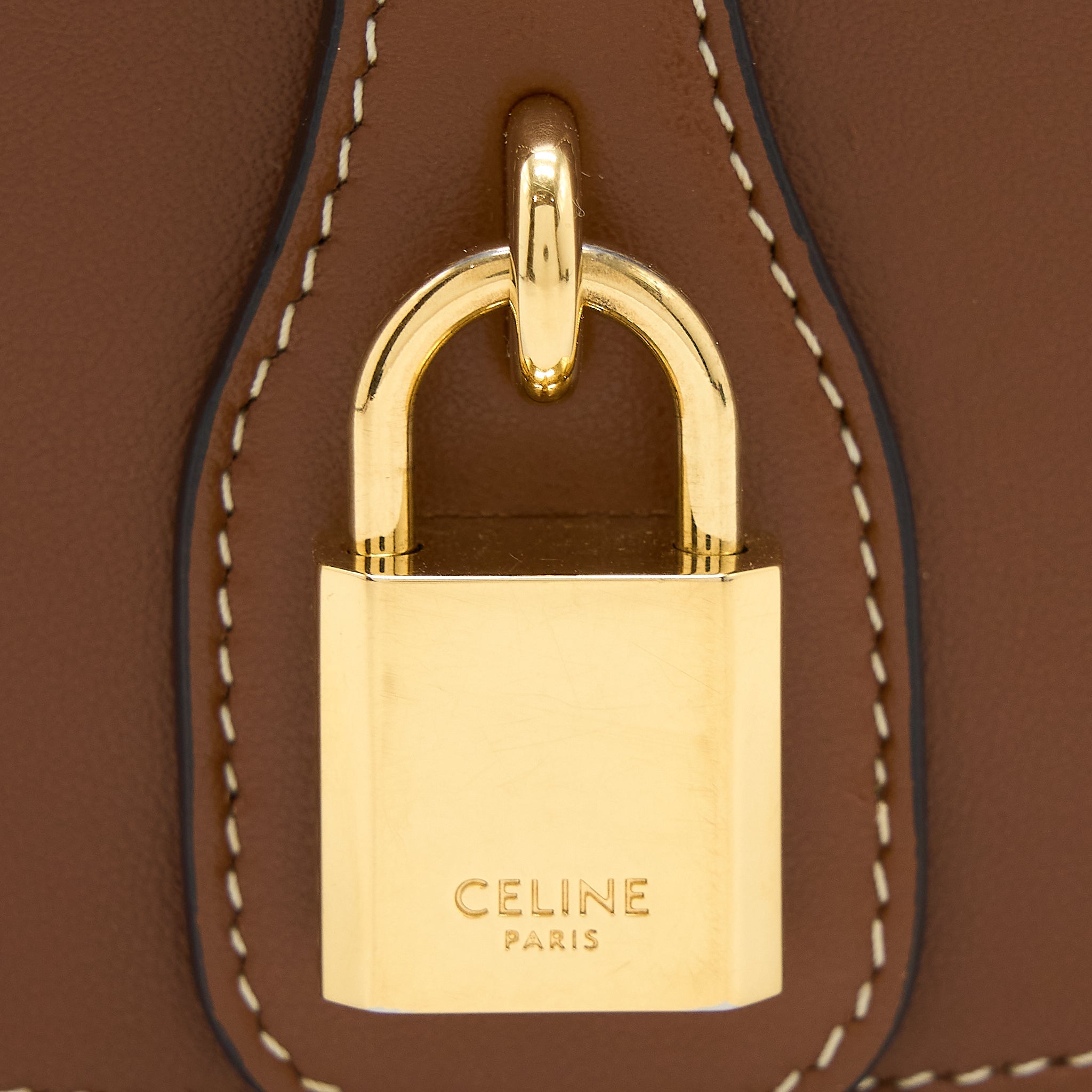 CELINE CLUTCH ON STRAP CALFSKIN TAN GHW